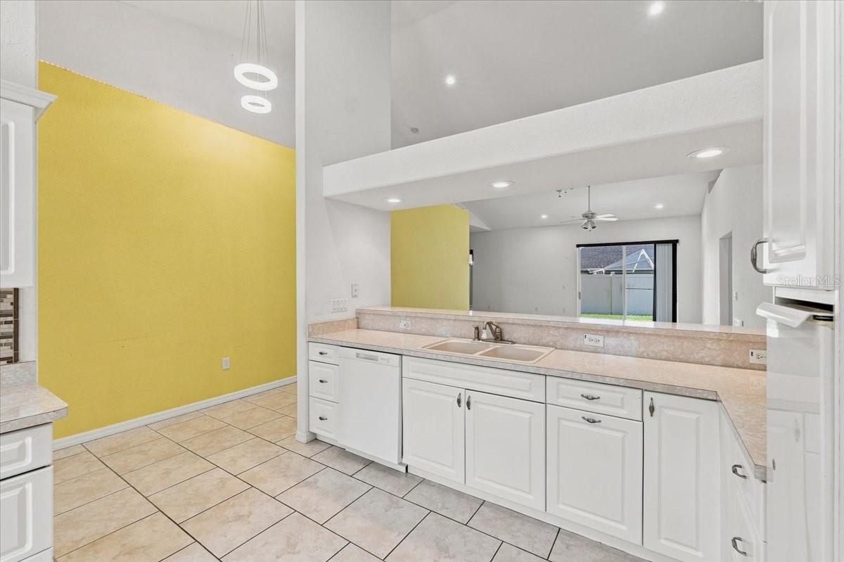 1505 Lake Thomas Loop Property Photo 13