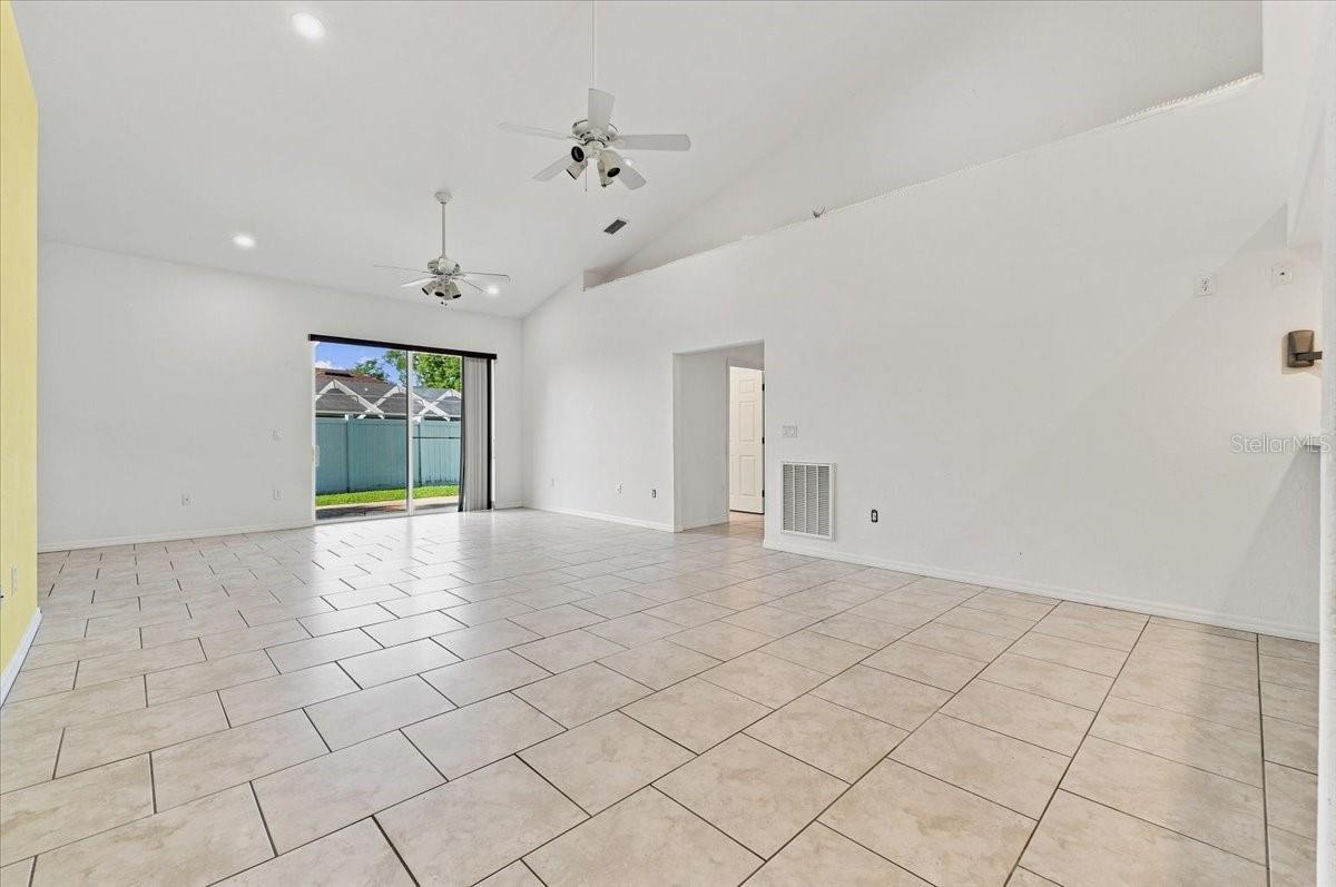 1505 Lake Thomas Loop Property Photo 19