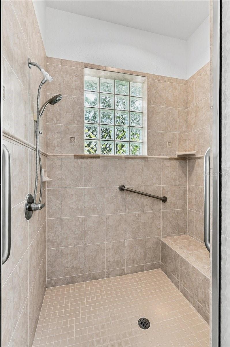 1505 Lake Thomas Loop Property Photo 30