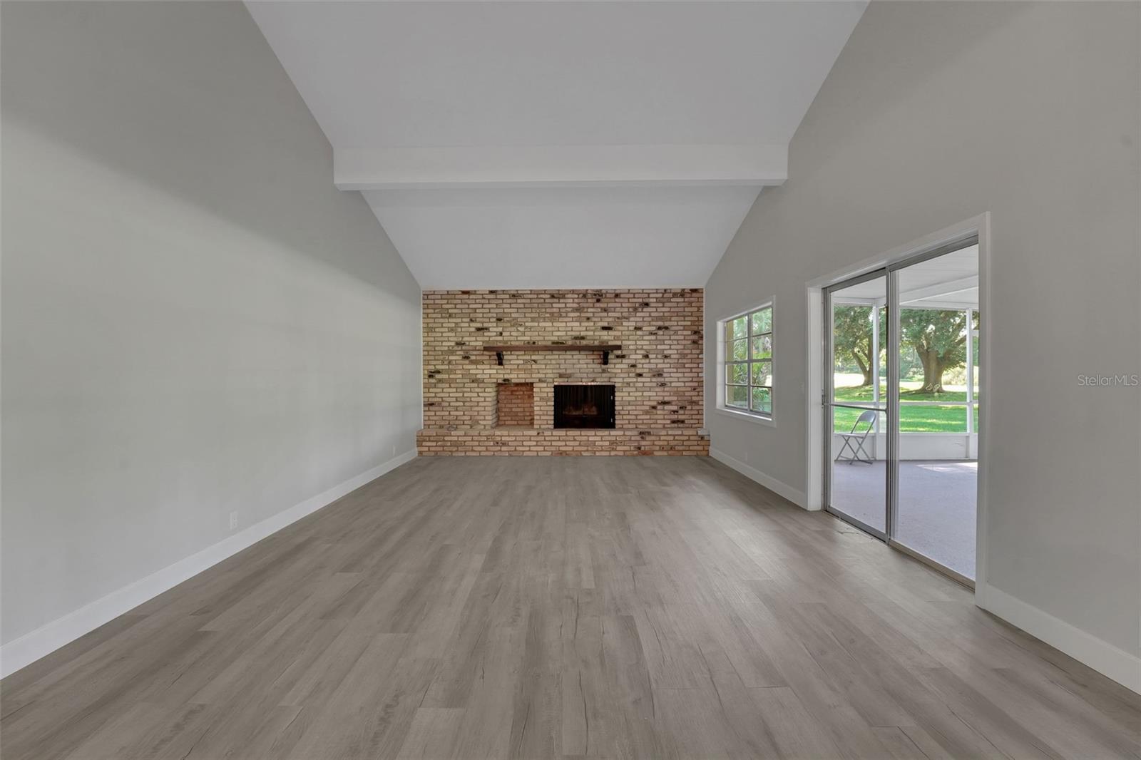 300 Greenfield Rd Property Photo 15