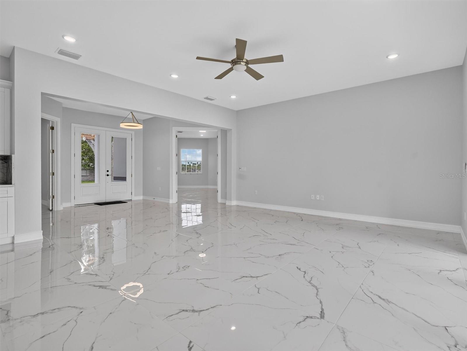2302 Allen Dr Property Photo 8