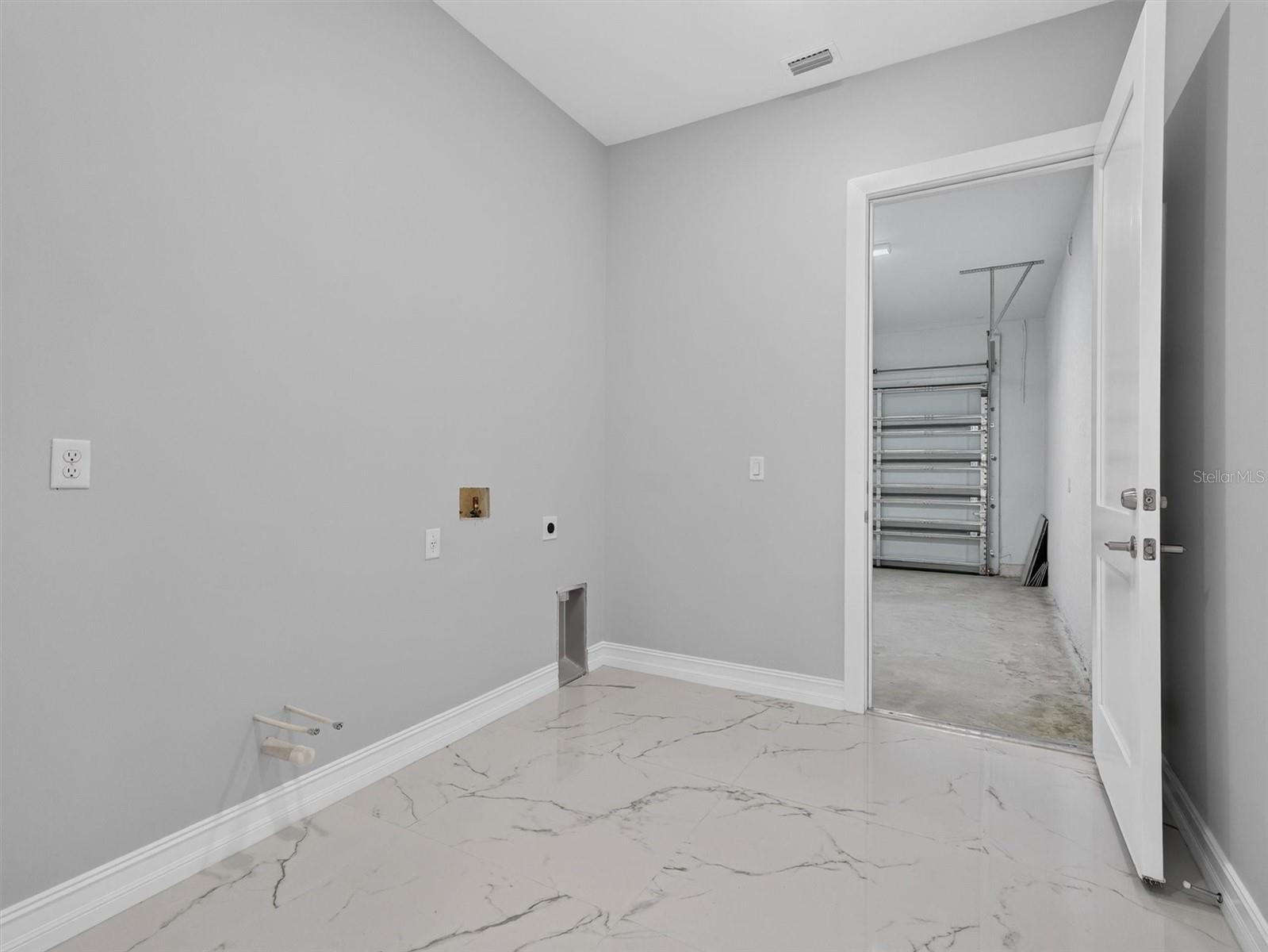 2302 Allen Dr Property Photo 45