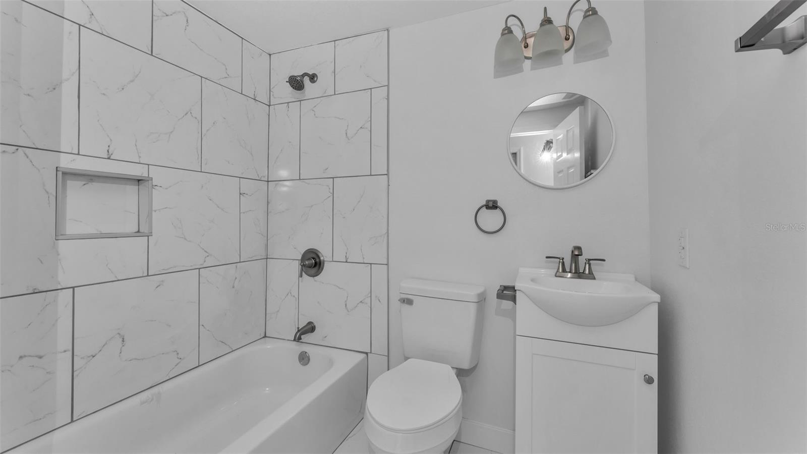 1060 E Stanford St Property Photo 30