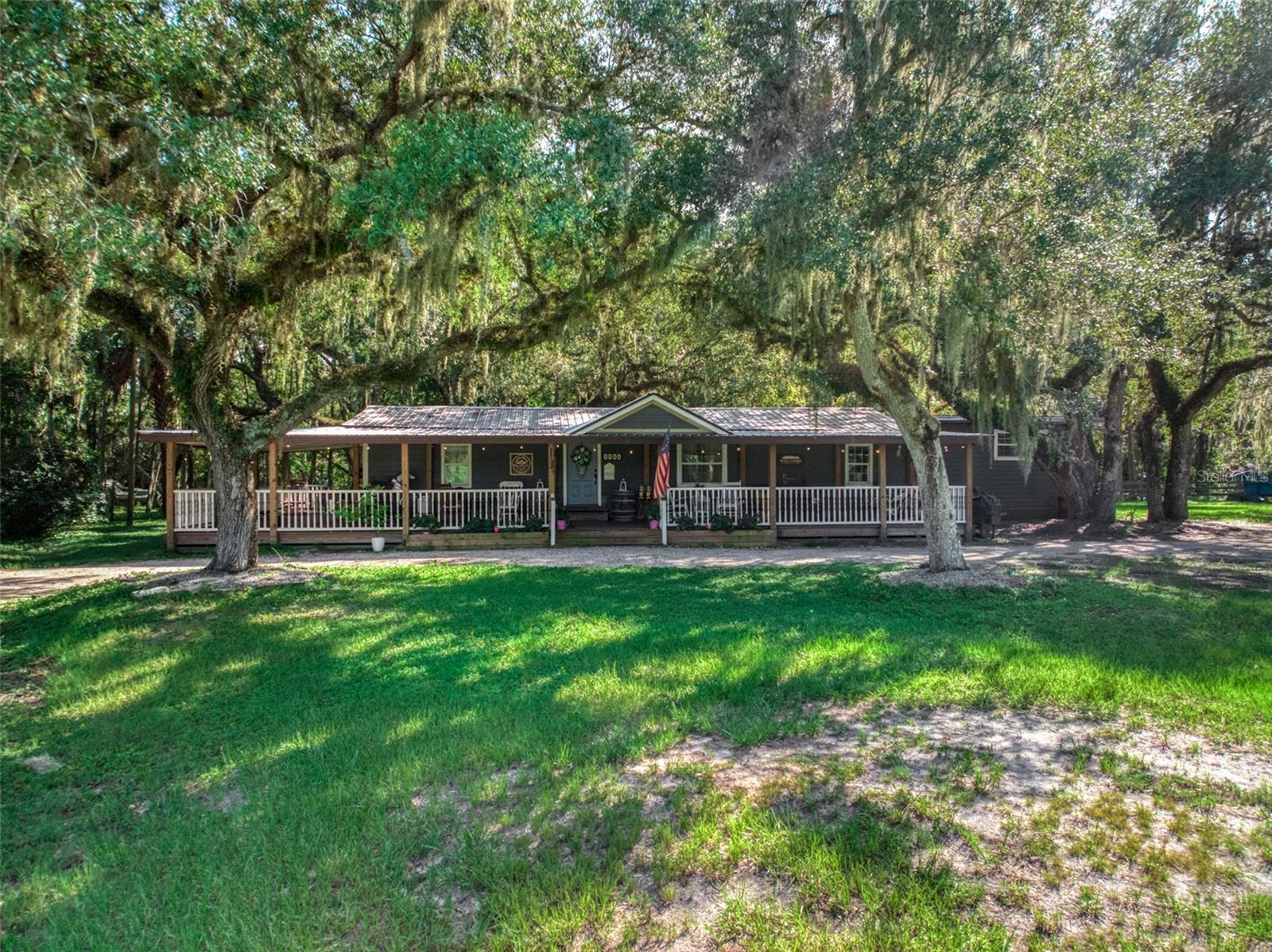 1682 Friendship Ln Property Photo 1