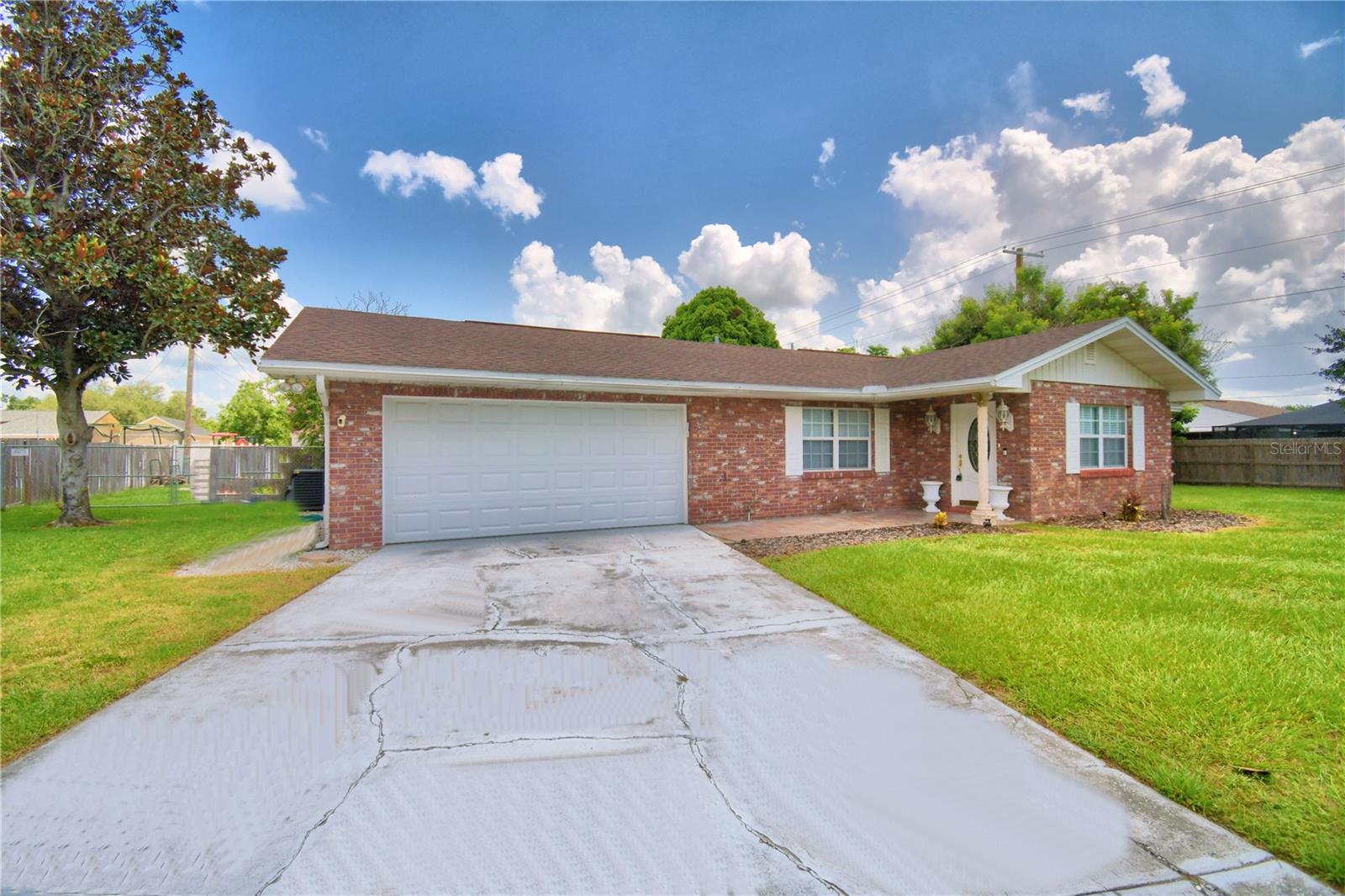 1206 Susan Ln Property Photo 2