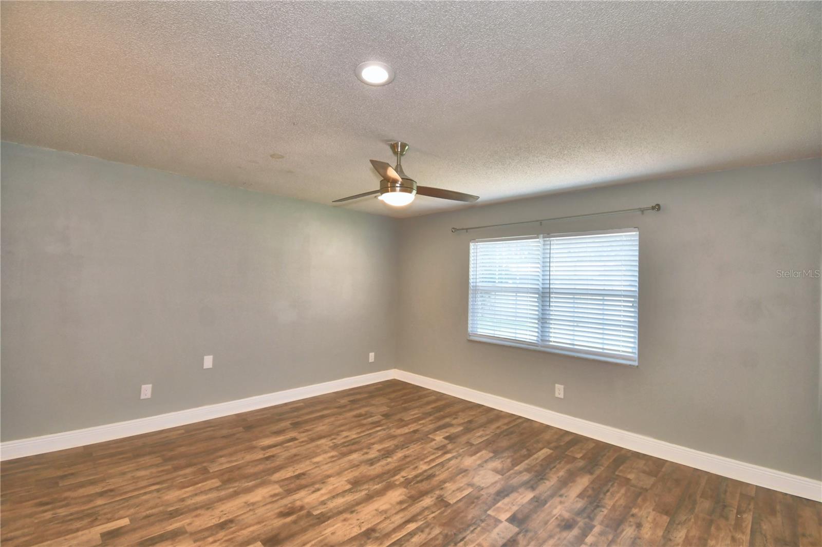1206 Susan Ln Property Photo 9