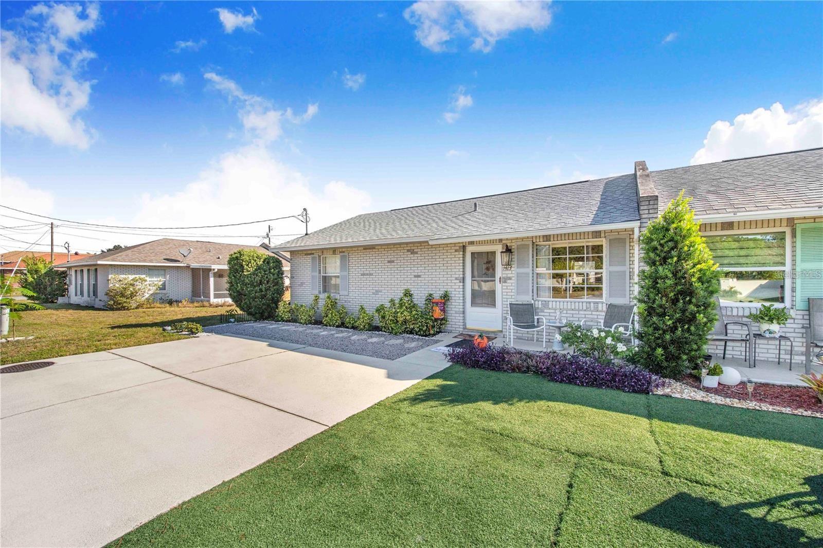 1413 Thousand Roses Dr S Property Photo 1