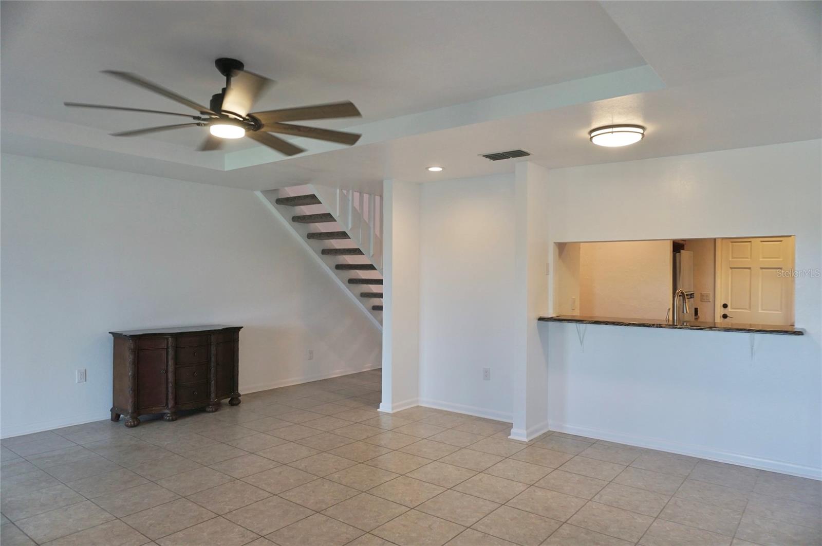 504 Orange Blossom Dr Property Photo 6