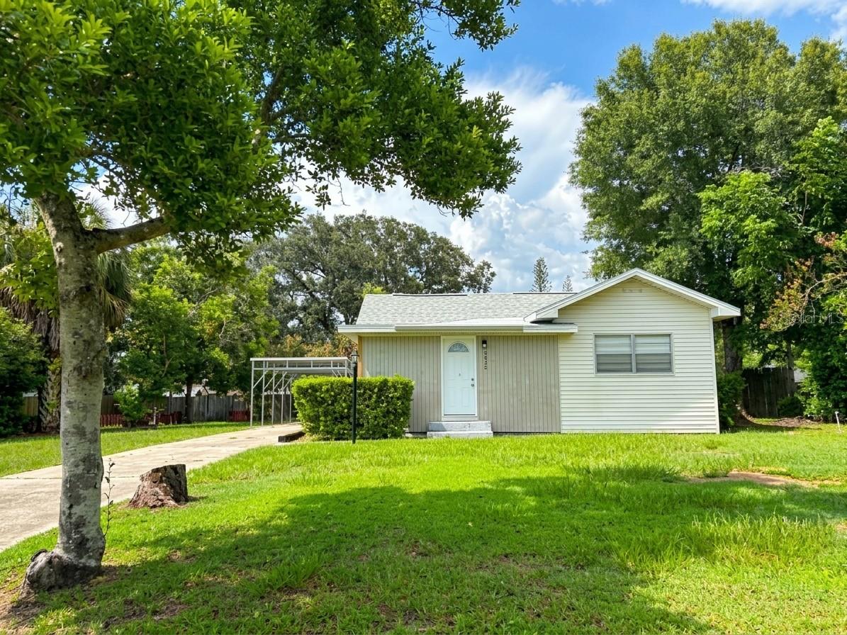 320 W BULLARD AVE Property Photo 1