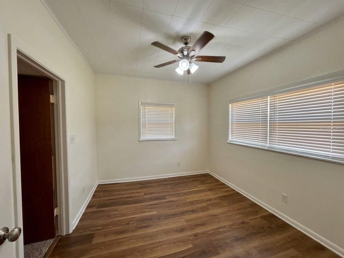 320 W Bullard Ave Property Photo 16