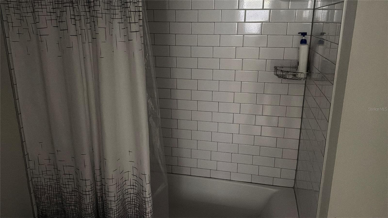1804 3rd Ct Se #c Property Photo 3