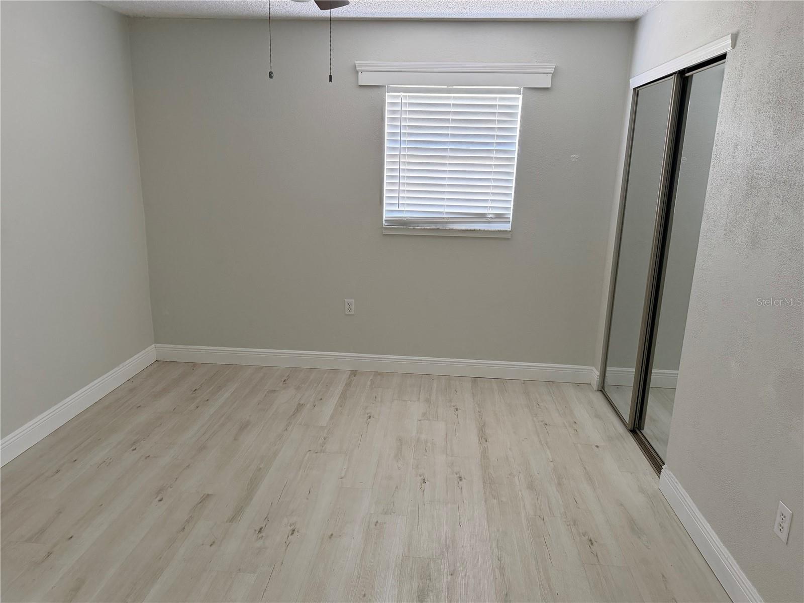 1804 3rd Ct Se #c Property Photo 4