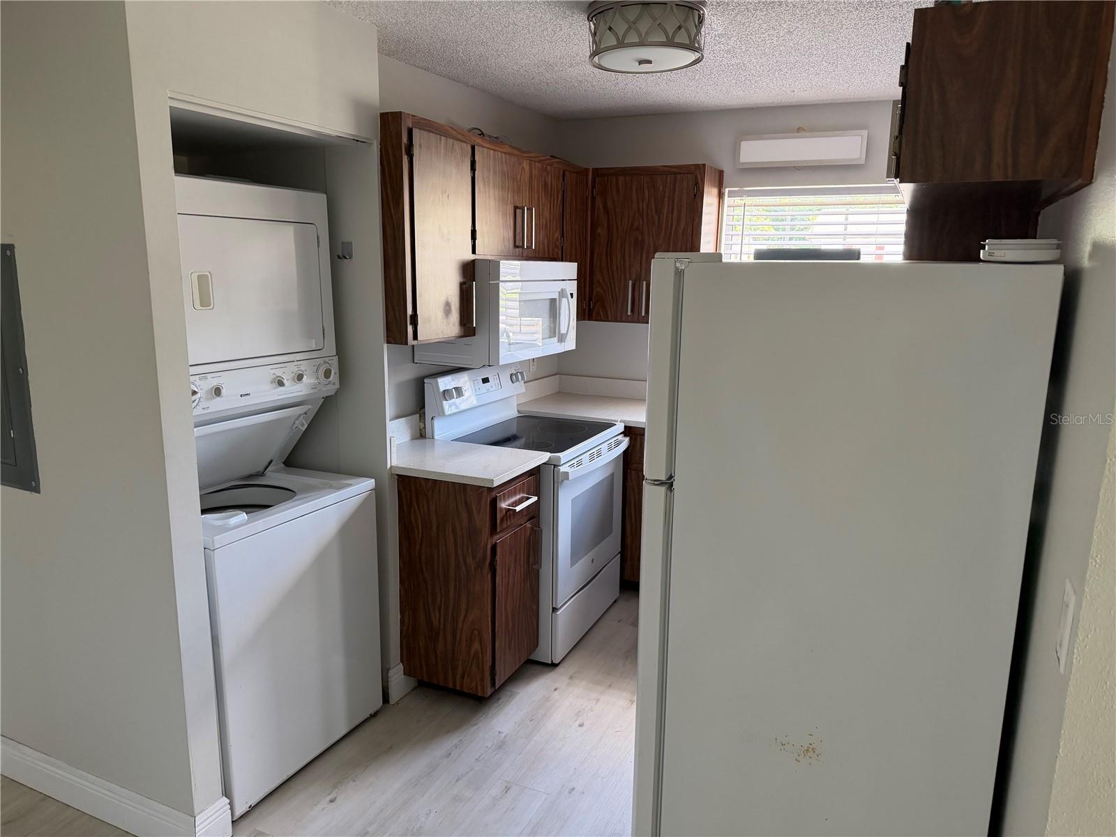 1804 3rd Ct Se #c Property Photo 12
