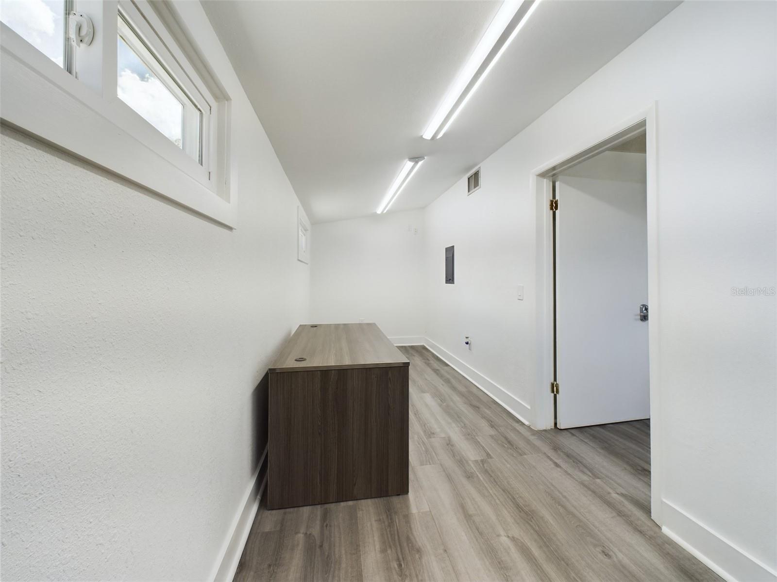 334 1st St S Property Photo 18