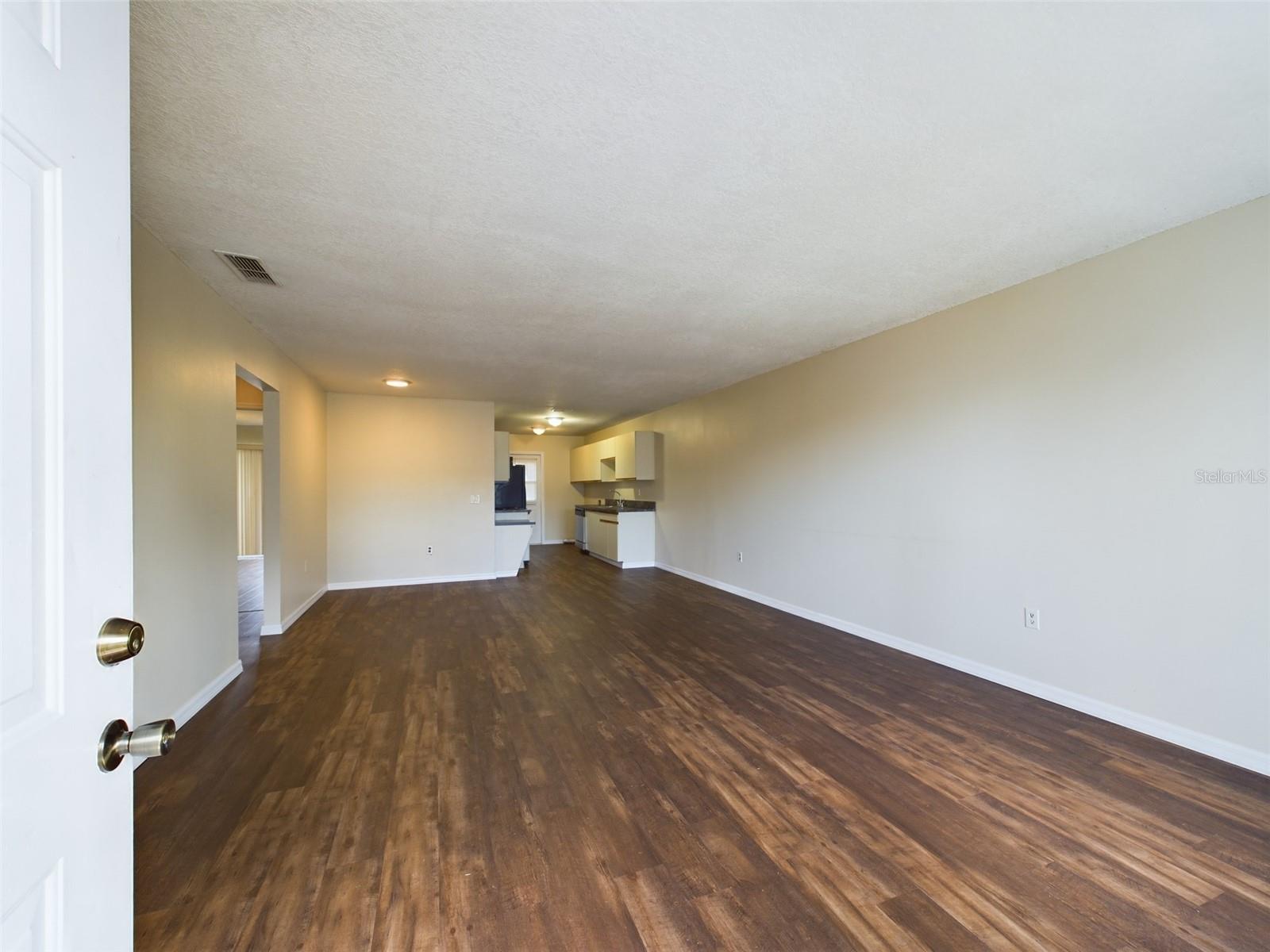 244 Winter Ridge Blvd #244 Property Photo 3