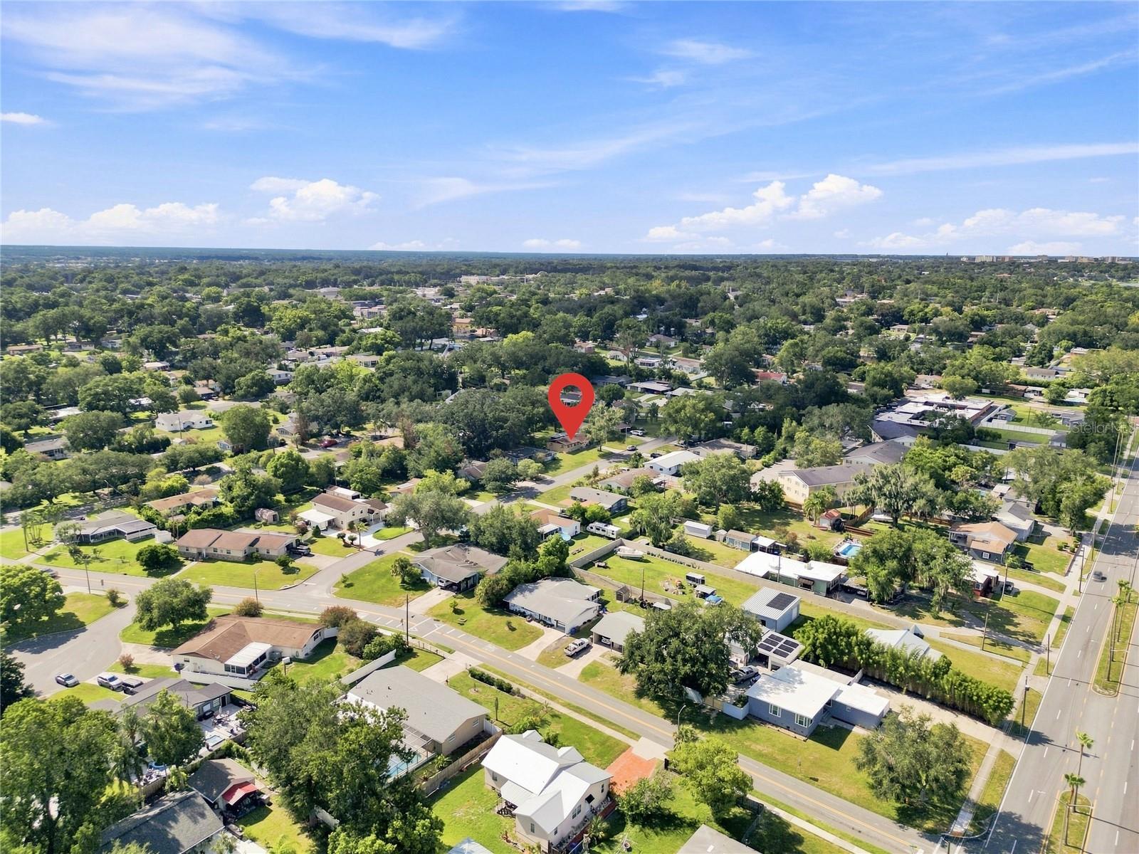 3203 Carleton Cir E Property Photo 8