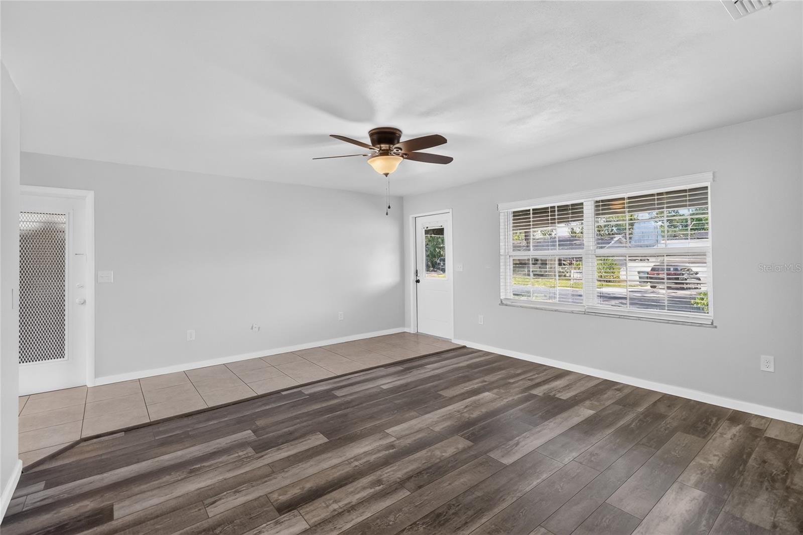3203 Carleton Cir E Property Photo 10