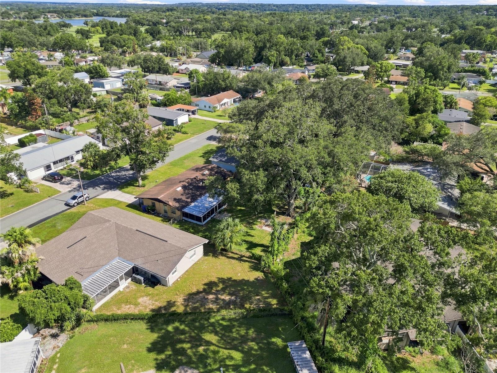 3203 Carleton Cir E Property Photo 40
