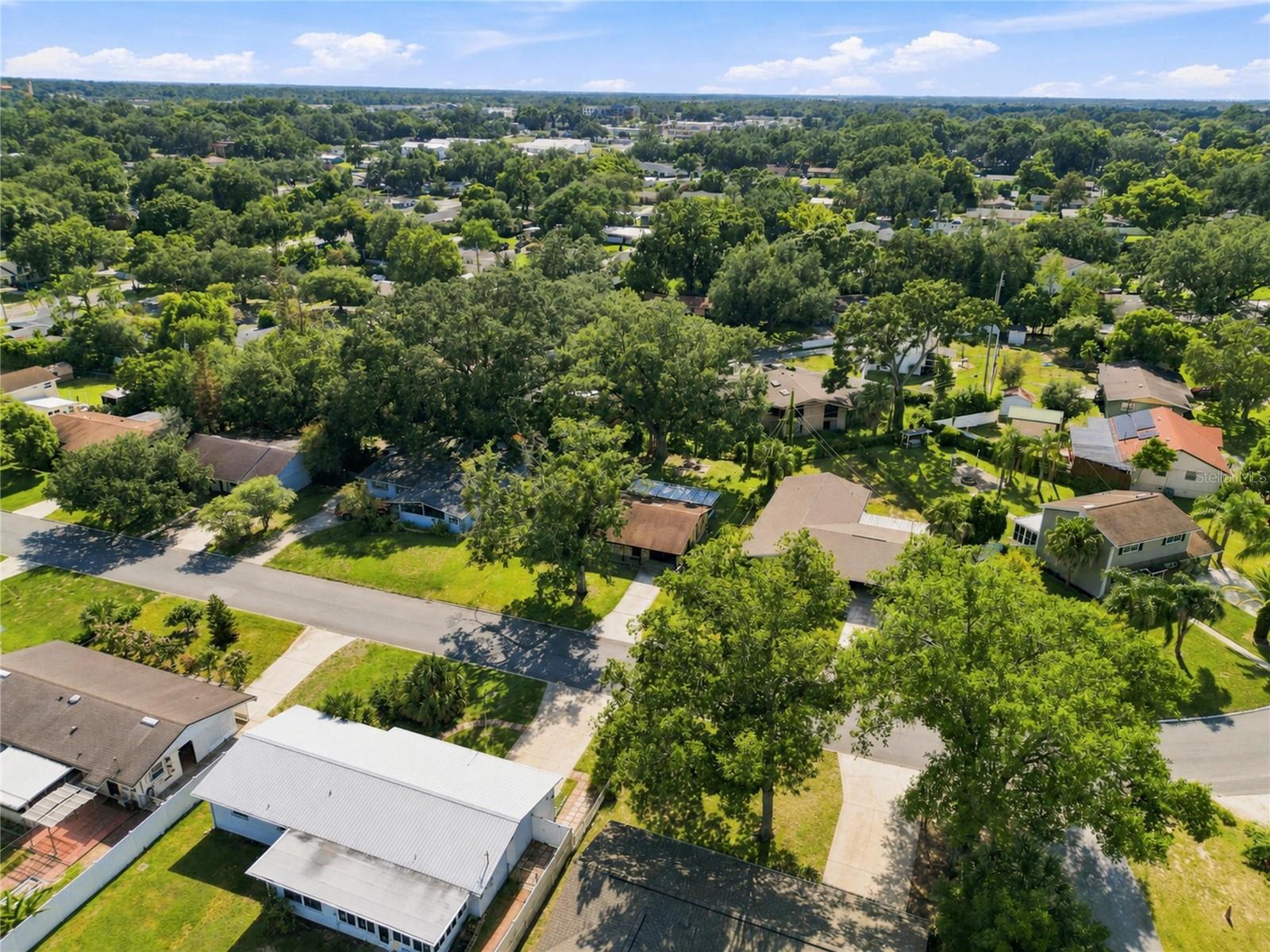 3203 Carleton Cir E Property Photo 44