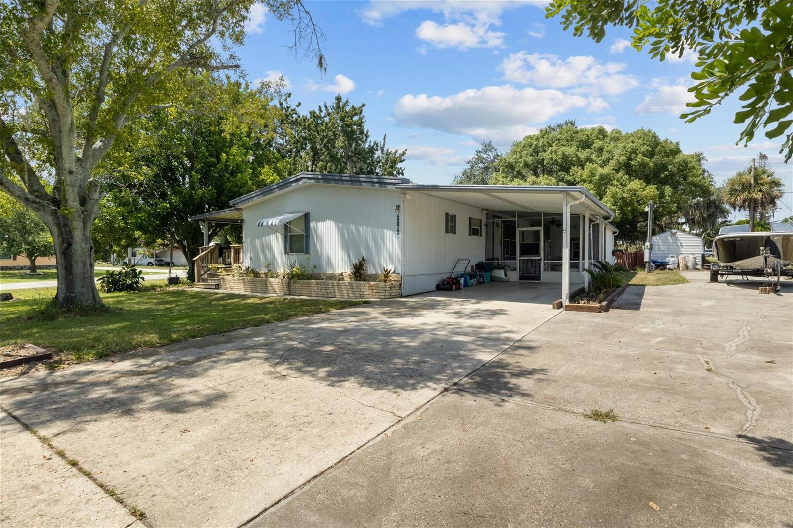 5872 Red Fox Dr Property Photo 4