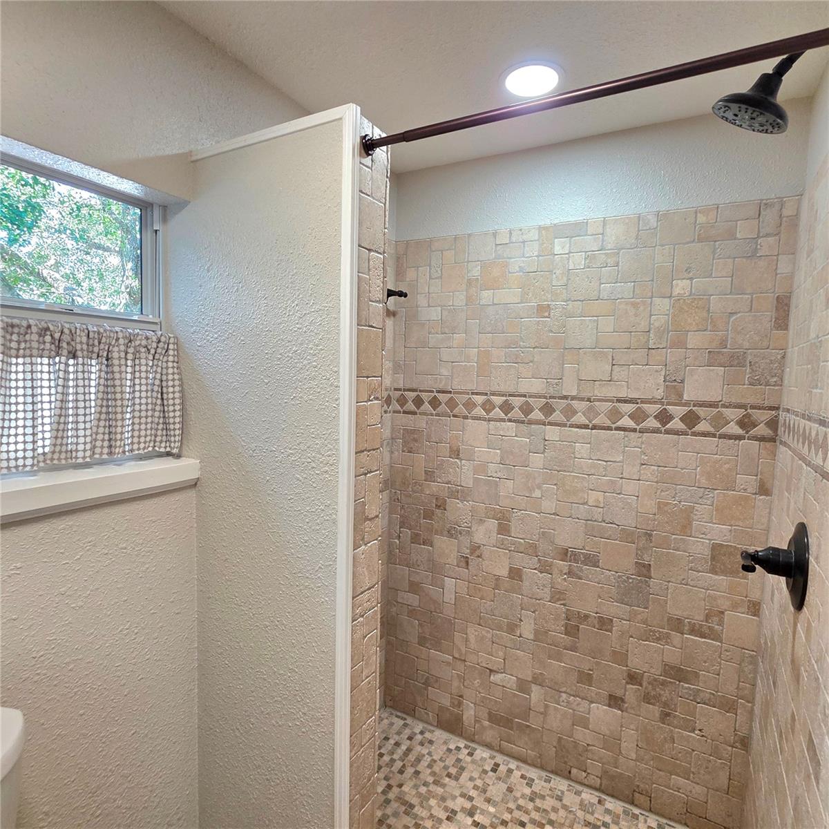 845 Avenue F Ne Property Photo 13