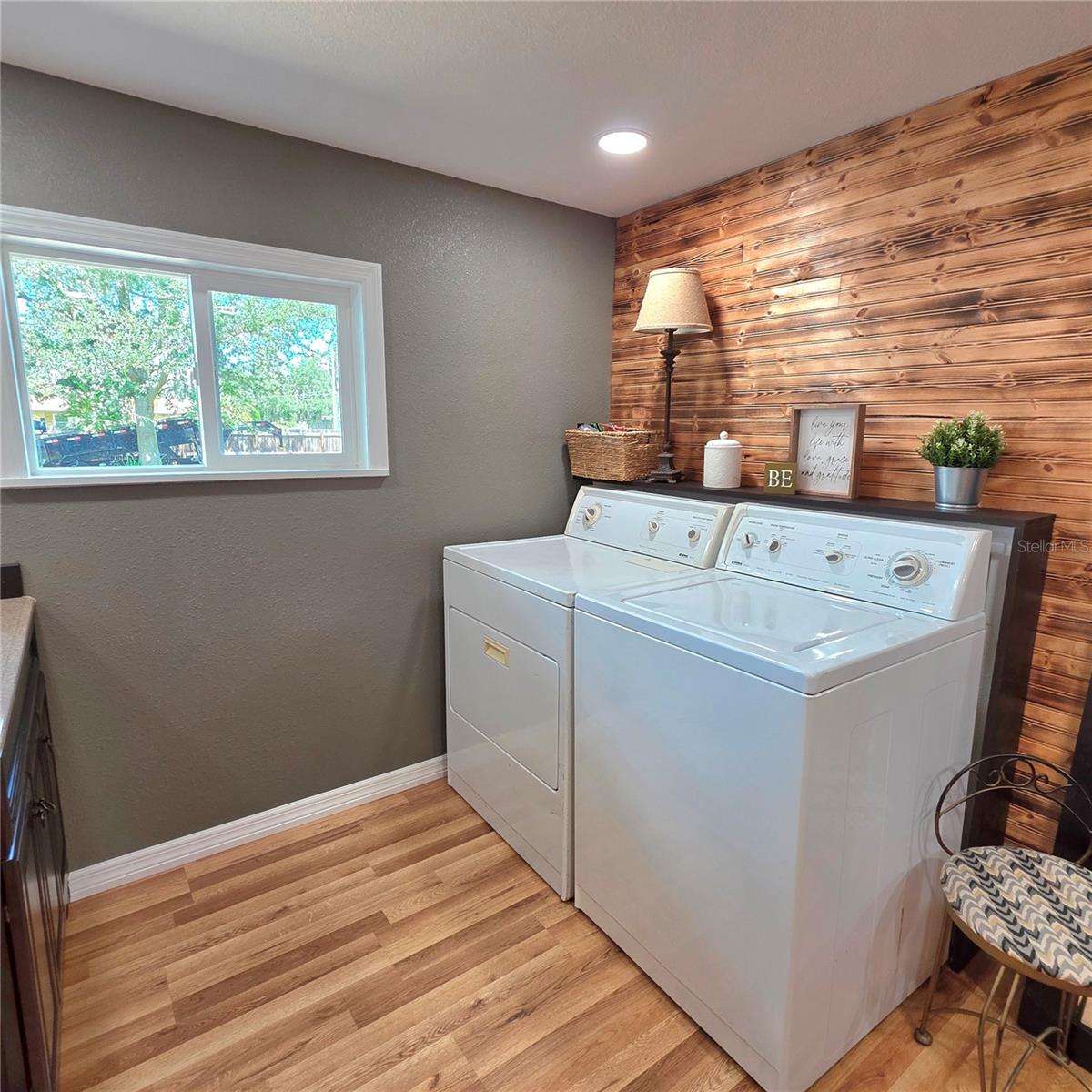 845 Avenue F Ne Property Photo 17