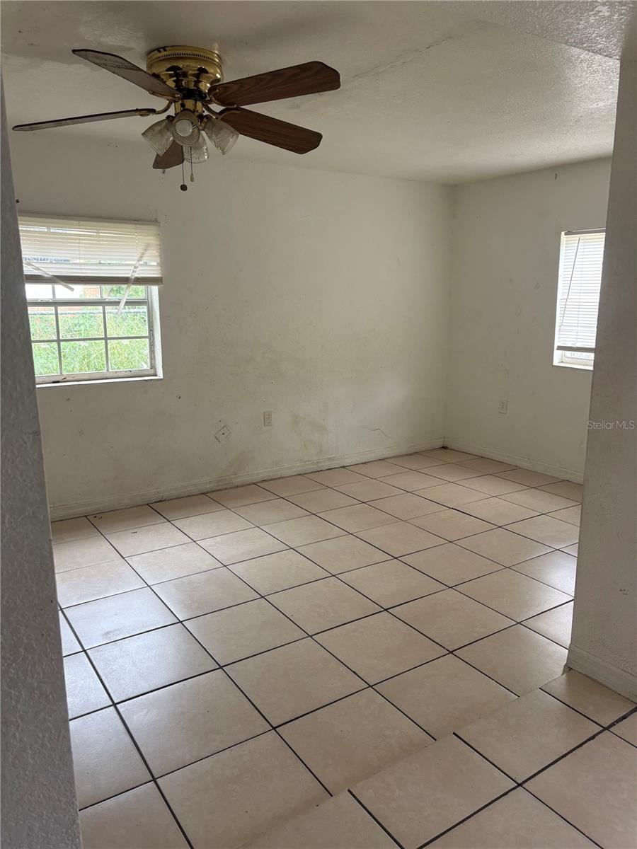 1619 Tangelo St Property Photo 7