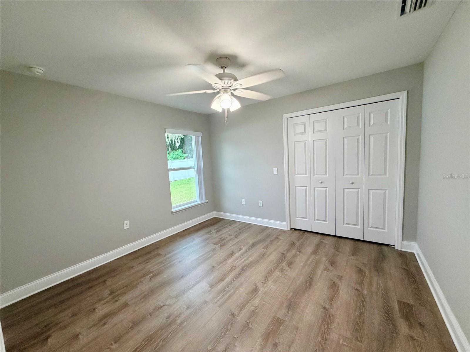 511 Mountain Dr Property Photo 6