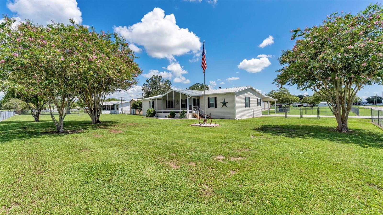 332 Cesara Dr Property Photo 5