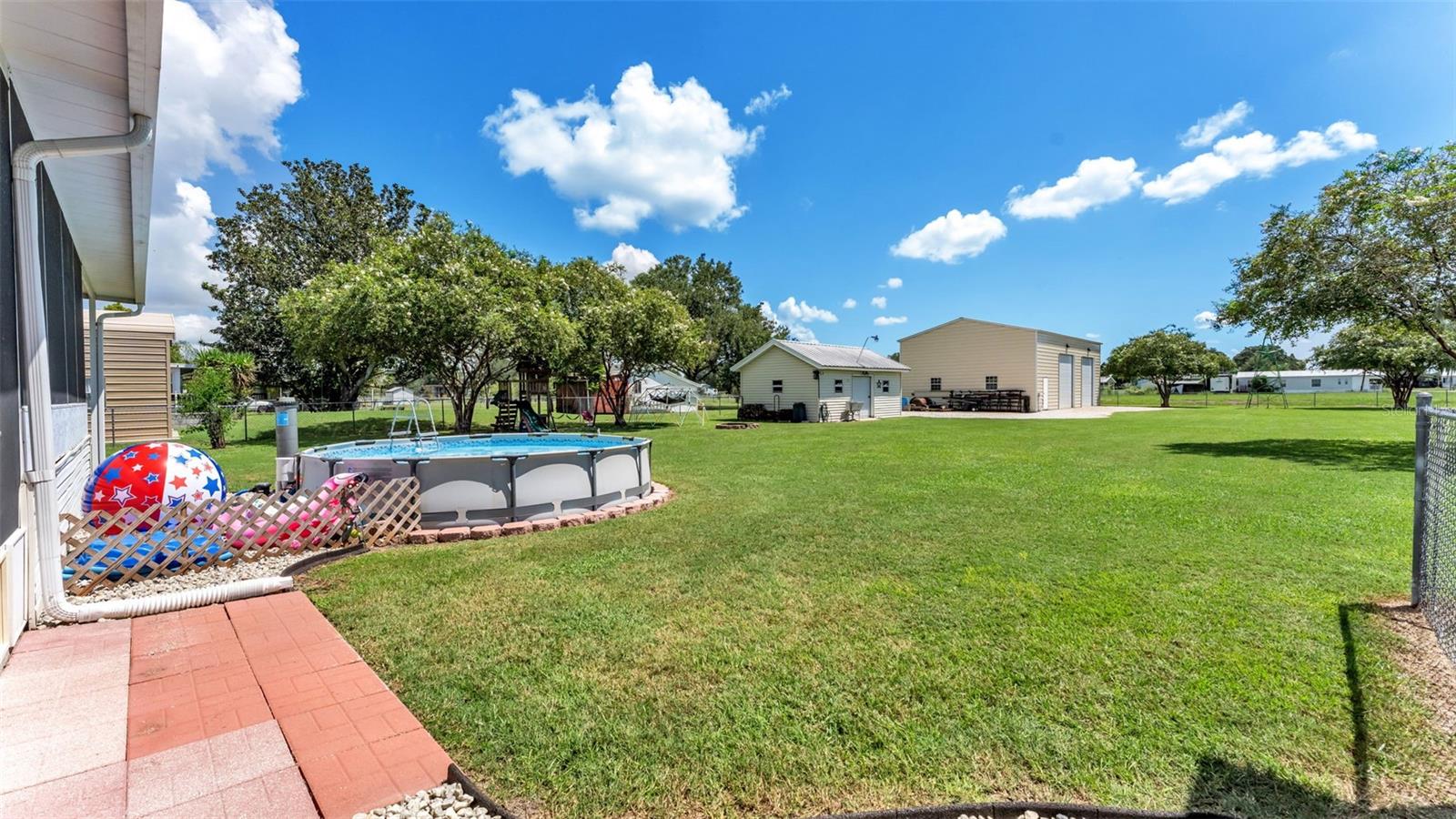 332 Cesara Dr Property Photo 11