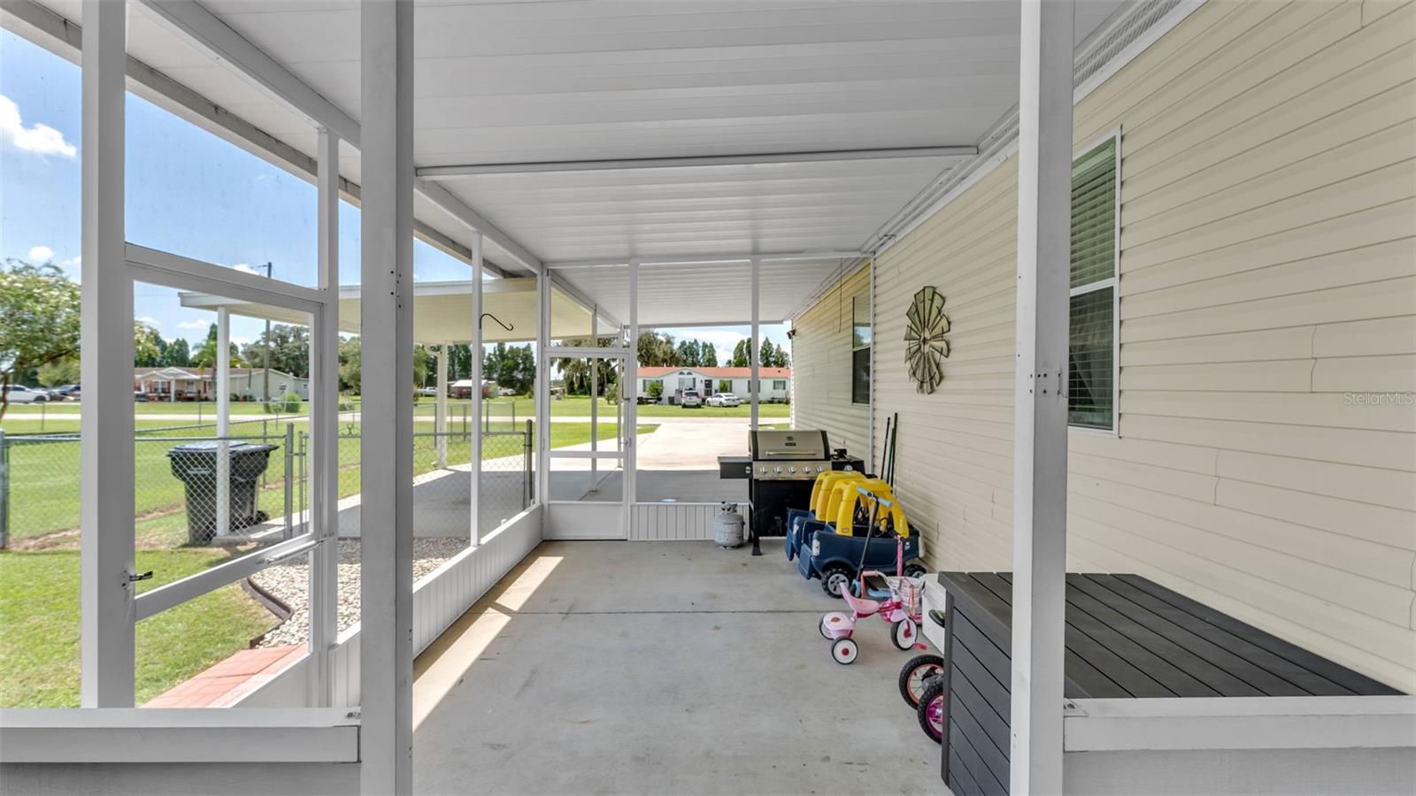332 Cesara Dr Property Photo 51