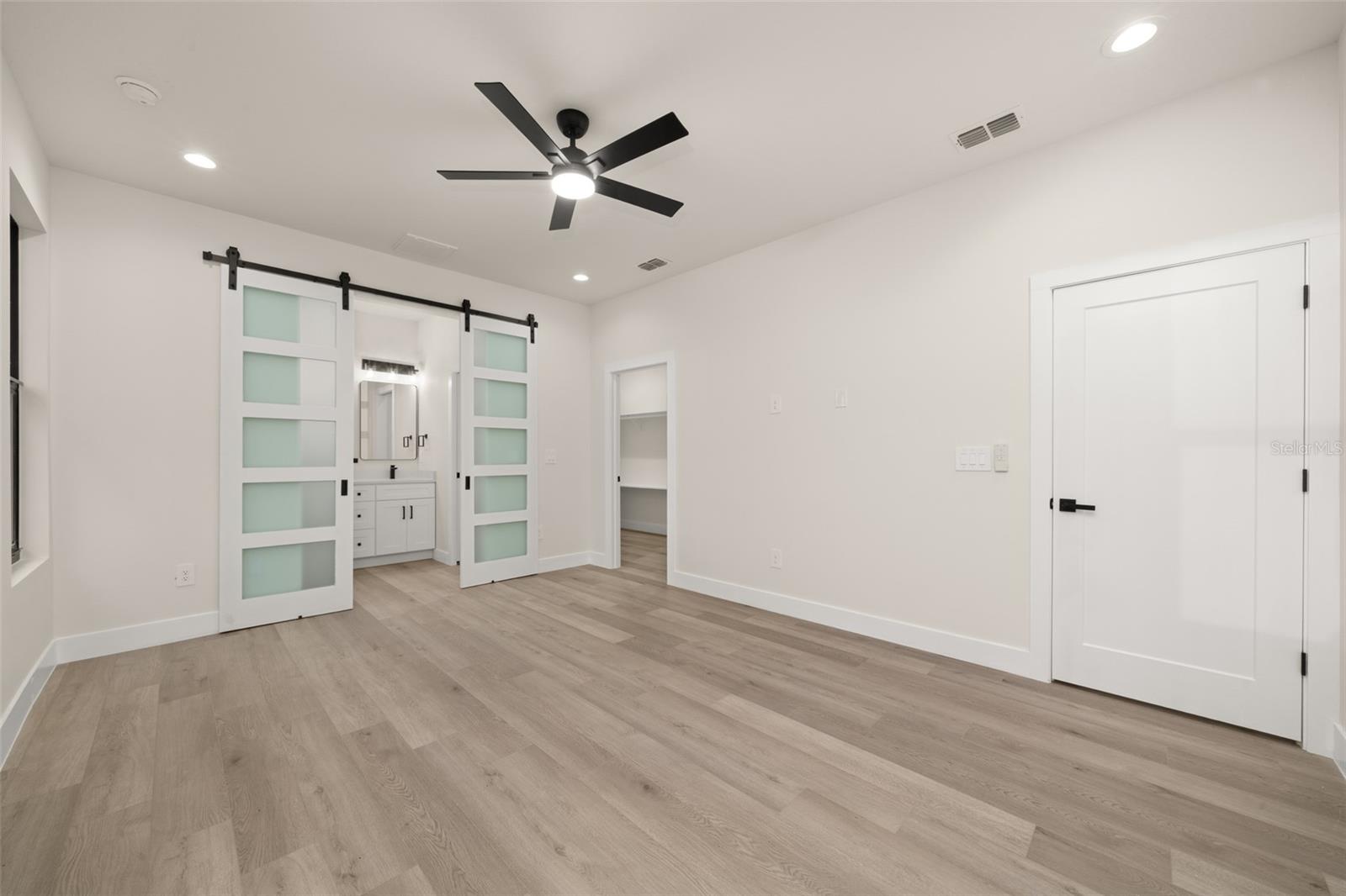 5846 San Juan Dr Property Photo 11