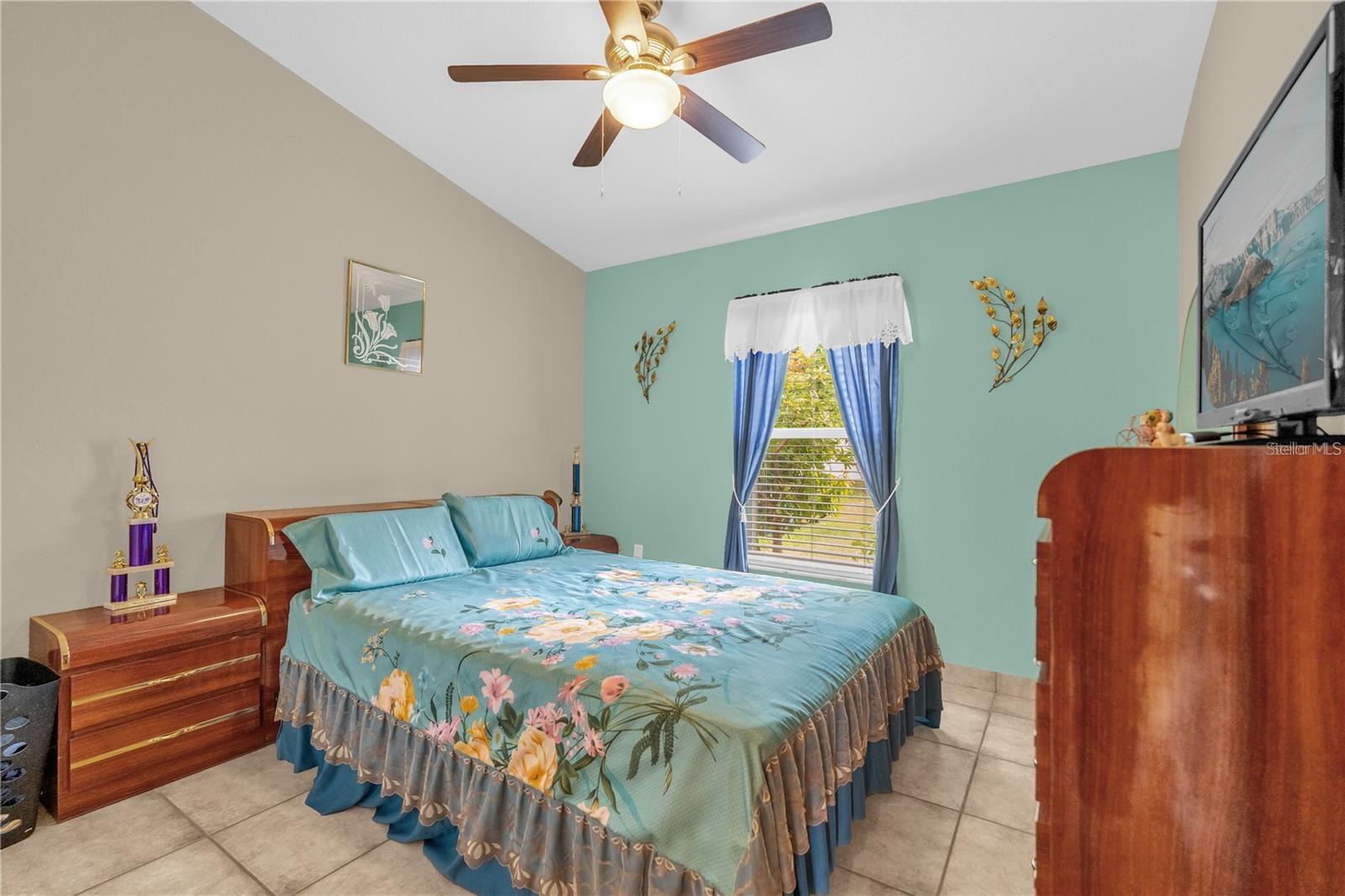 1366 Merrimack Pl Property Photo 14