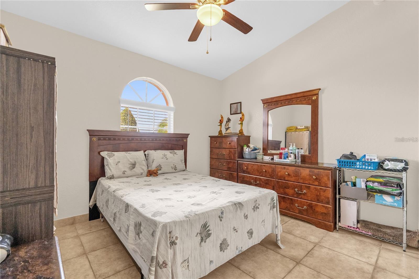 1366 Merrimack Pl Property Photo 15