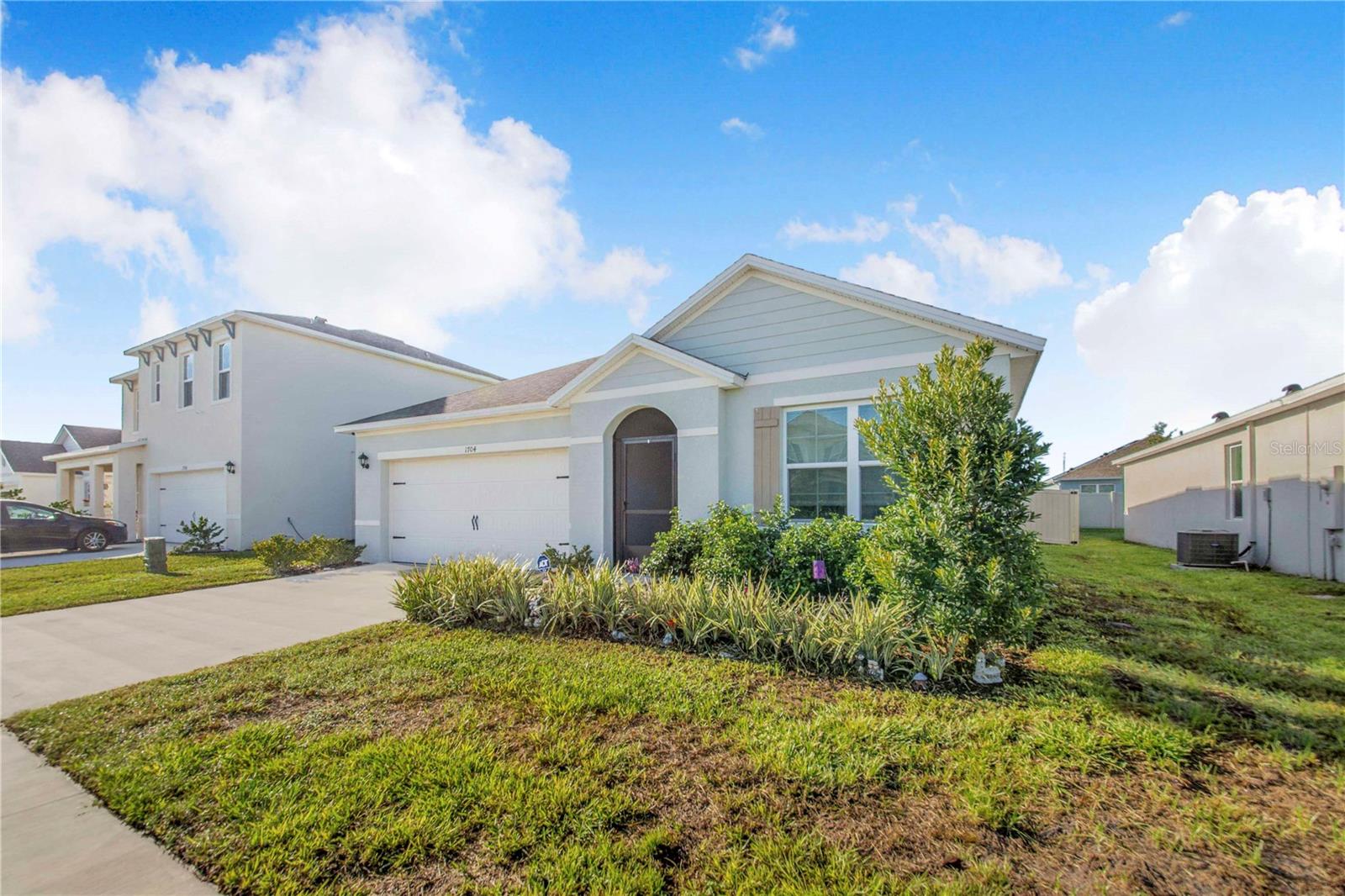 1704 Frogmore Ave Property Photo 2