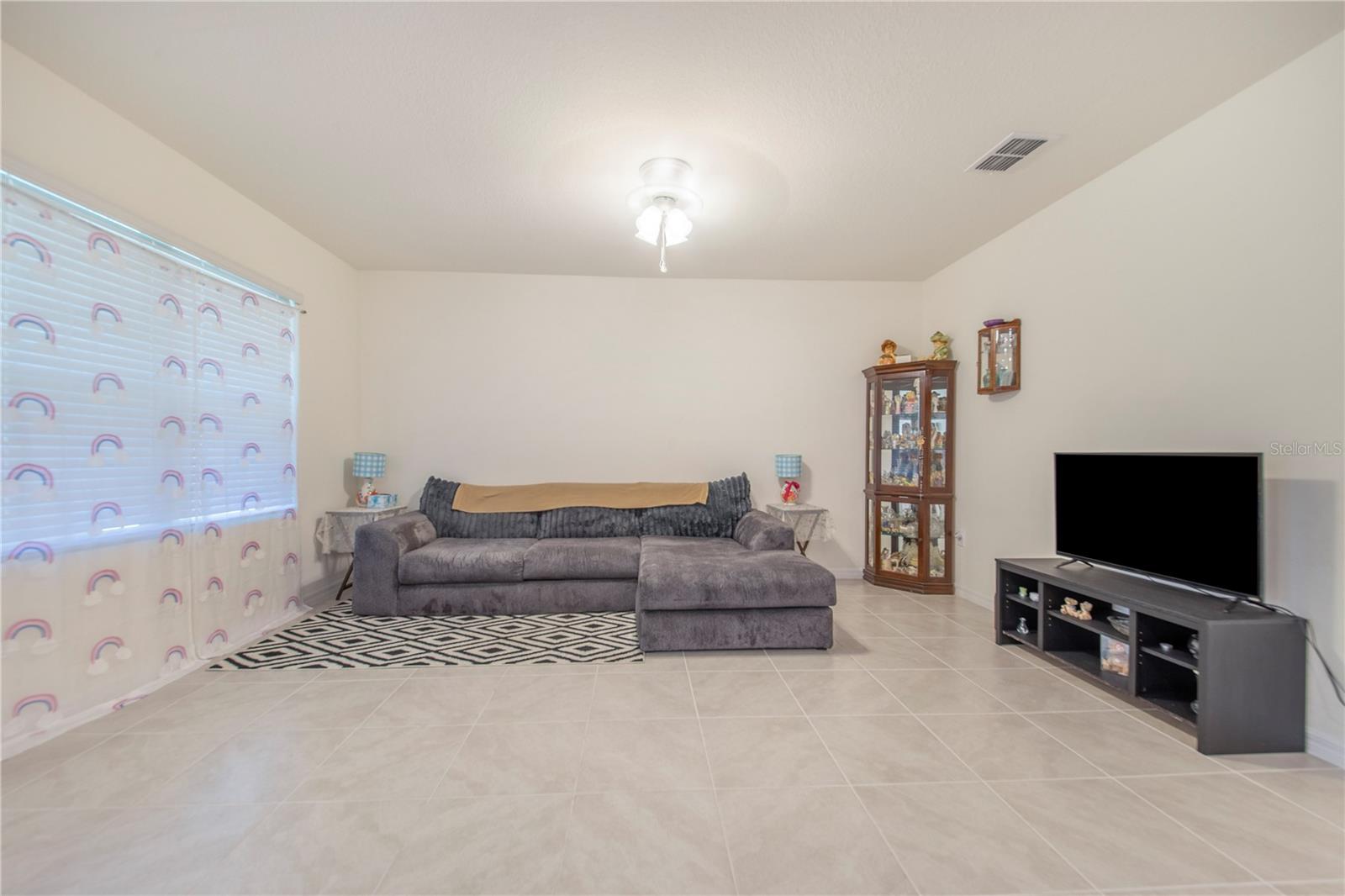1704 Frogmore Ave Property Photo 8
