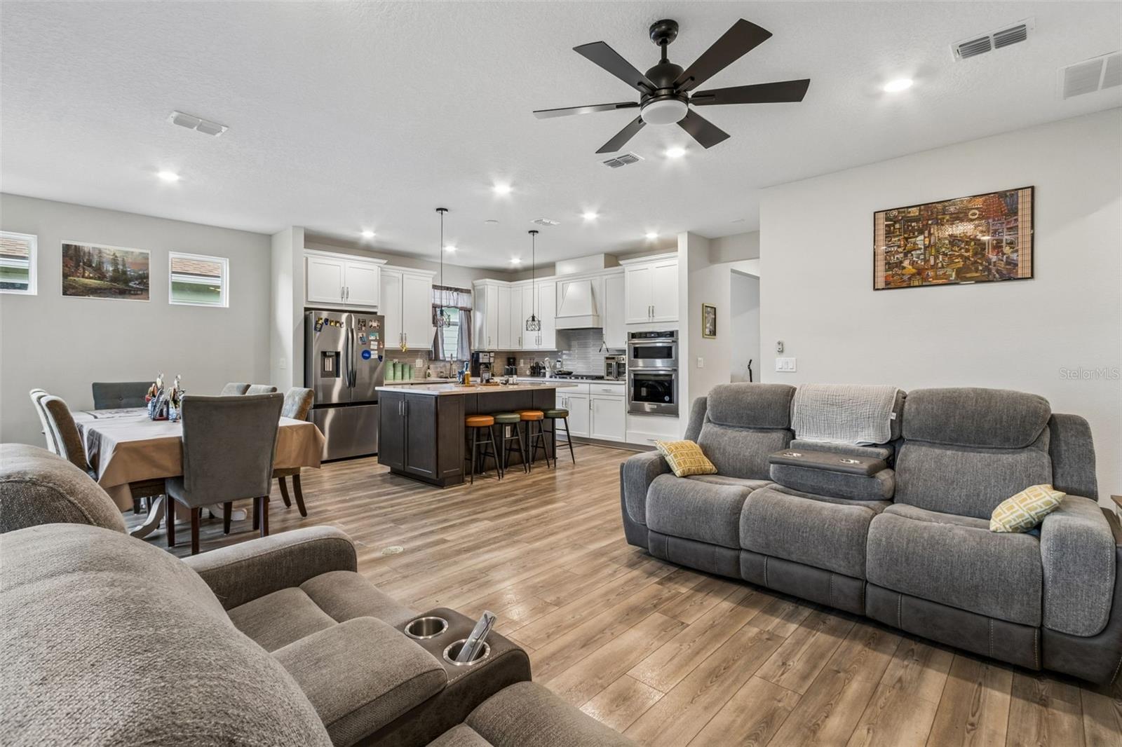 217 Ethereal Sq Property Photo 11