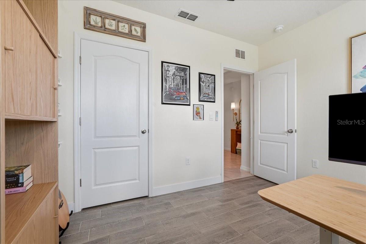 1113 Griffon Ave Property Photo 26