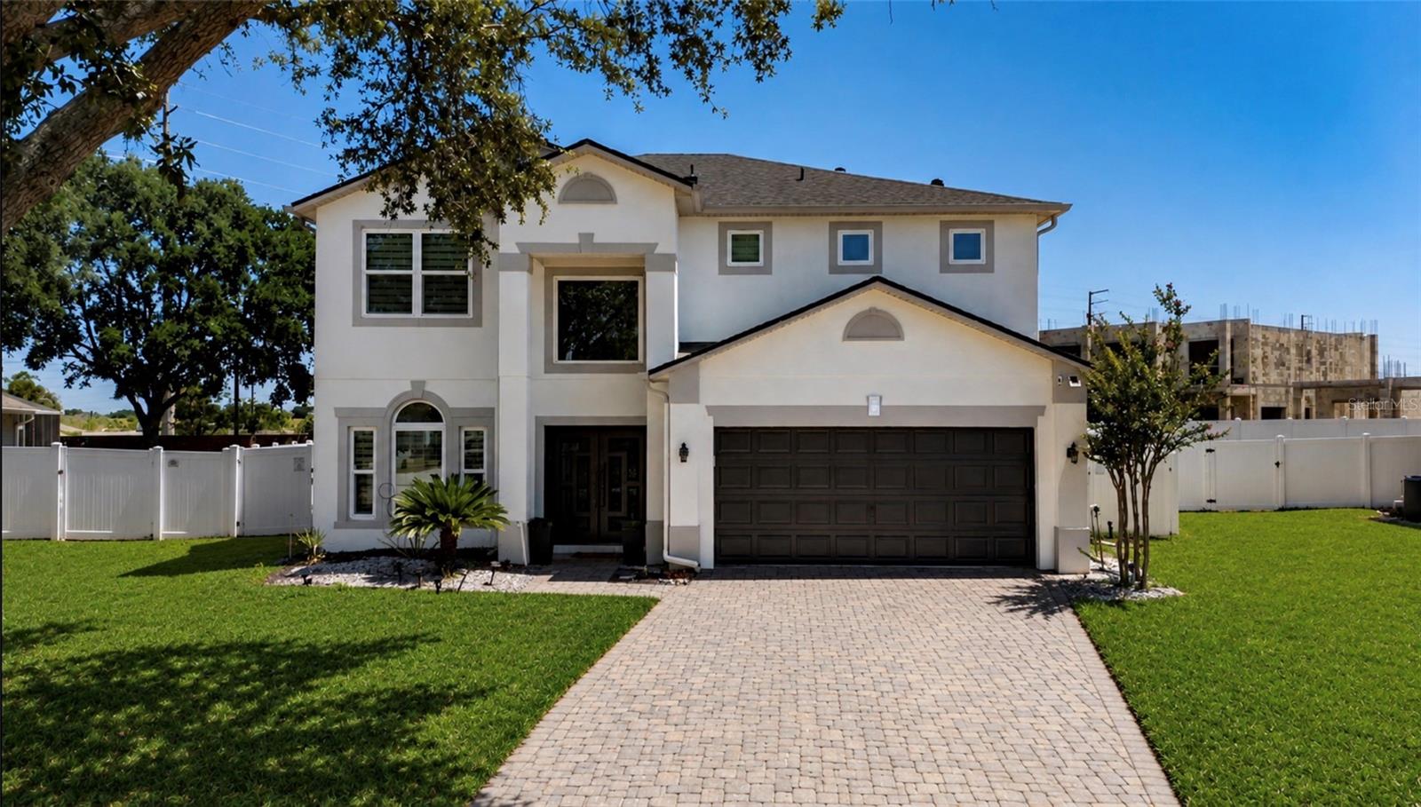 604 Kildrummy Dr Property Photo 1