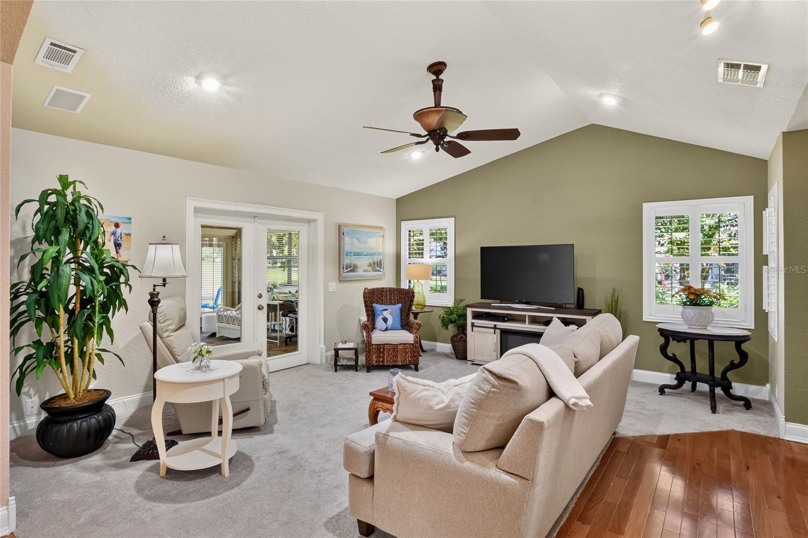 2801 Wingfoot Ct Property Photo 5