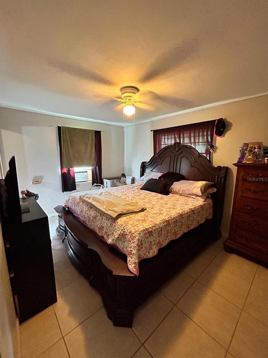 113 Draycott Ave Property Photo 5
