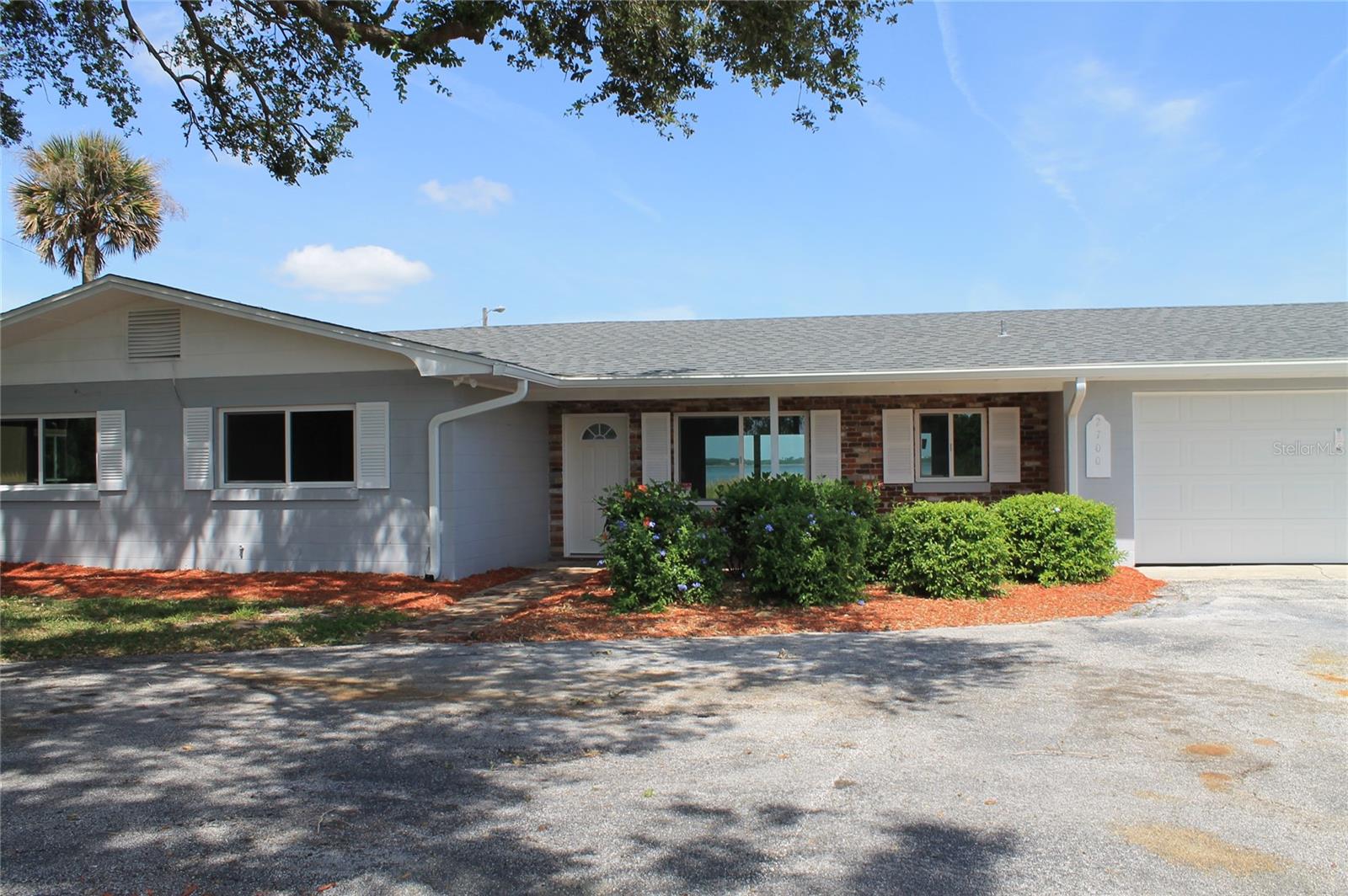 2700 Crump Rd Property Photo 1