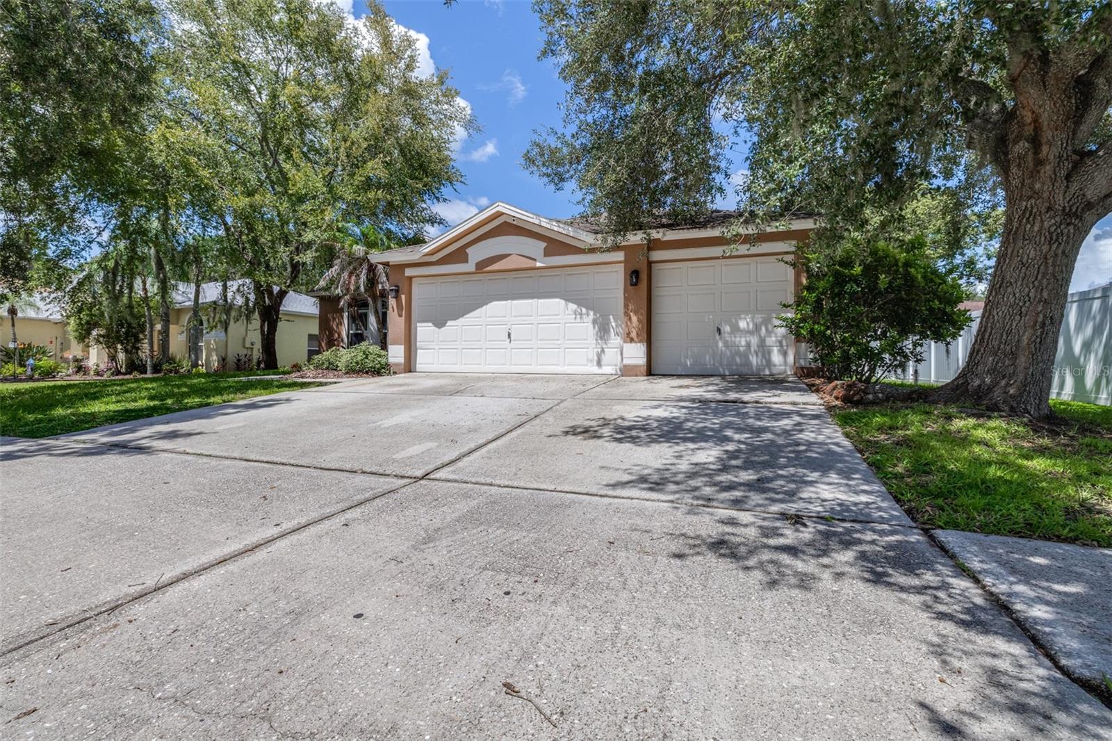 17012 Falconridge Rd Property Photo 4