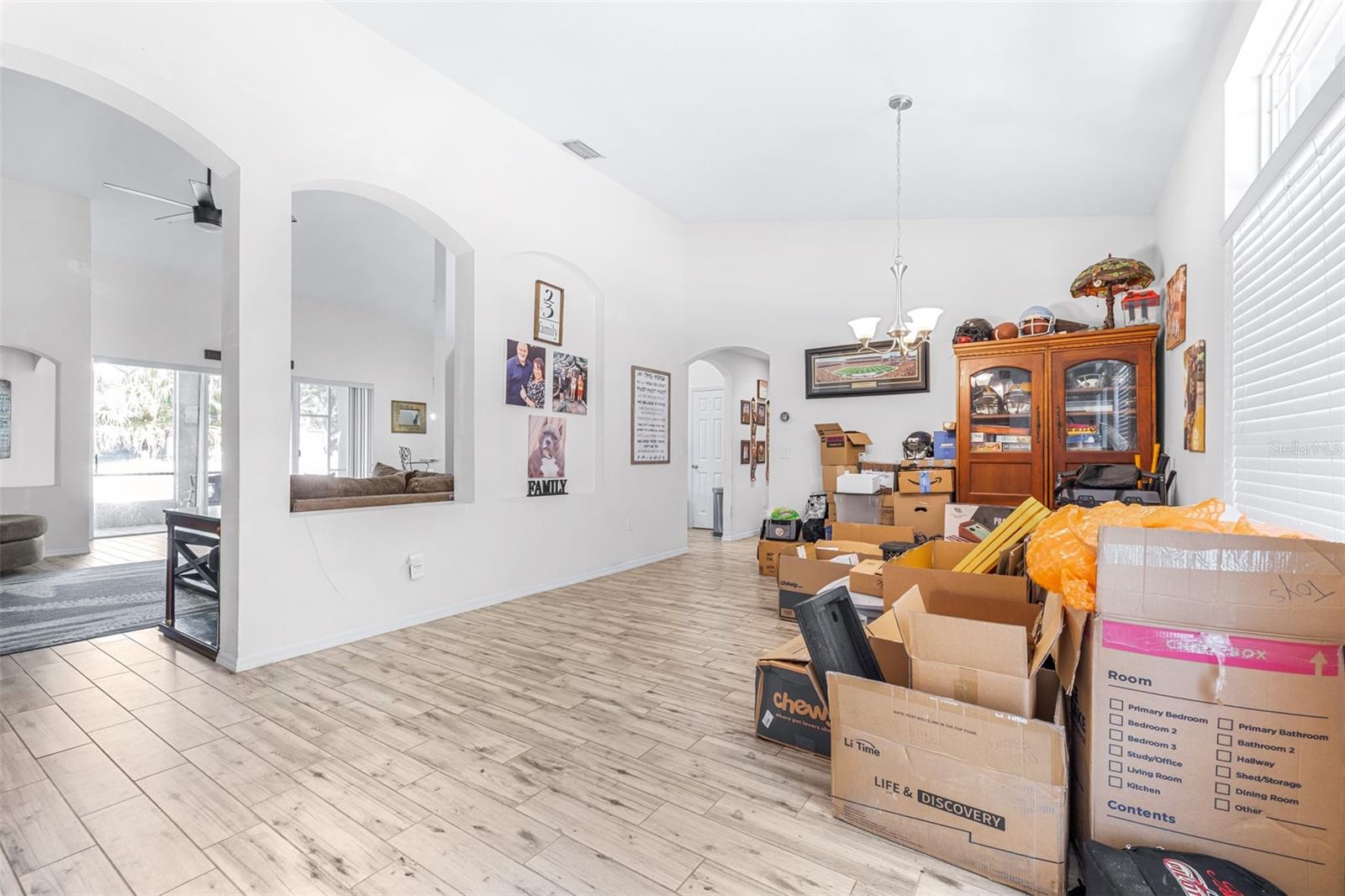 17012 Falconridge Rd Property Photo 15