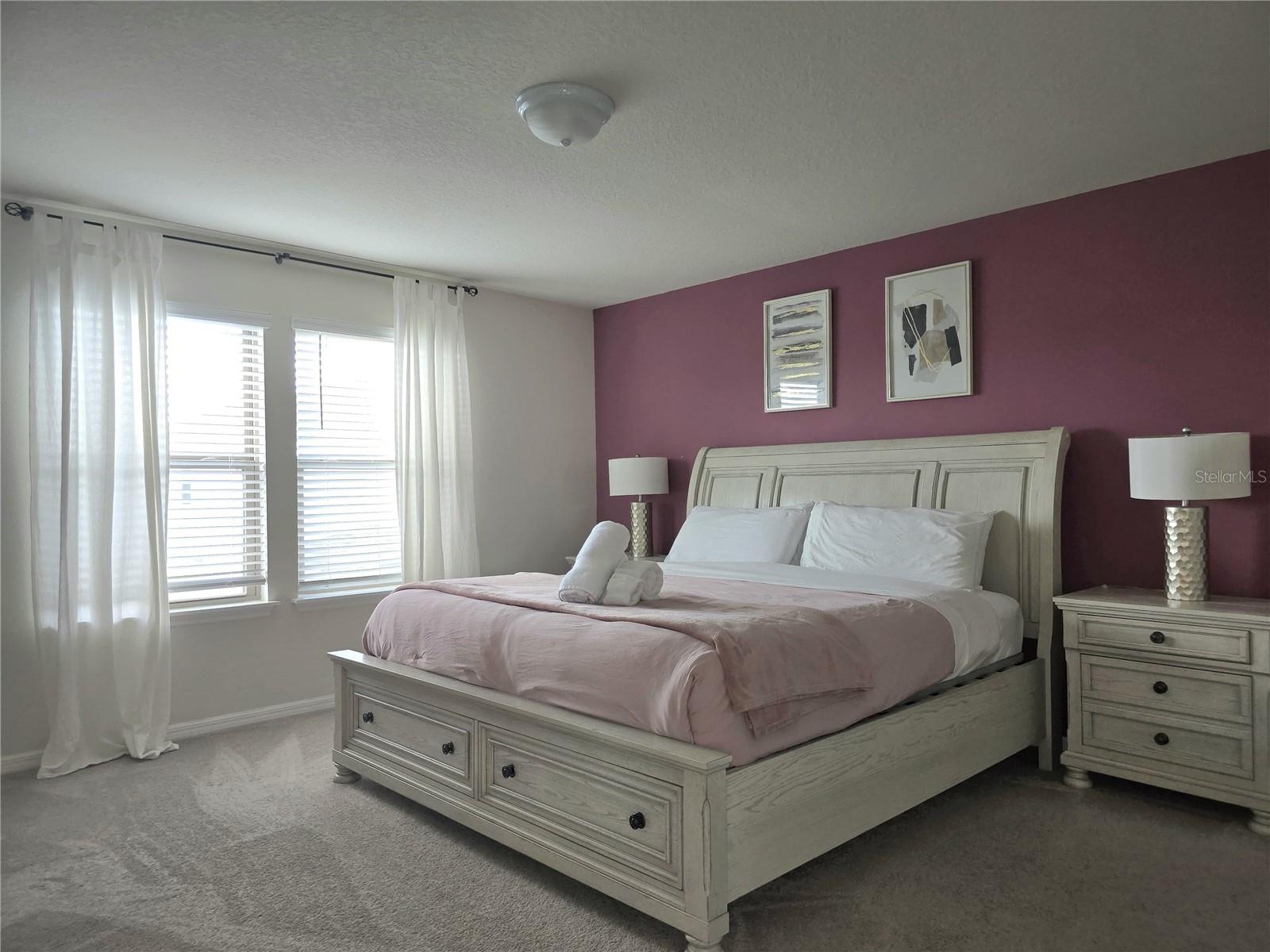 2462 Dubai St Property Photo 24