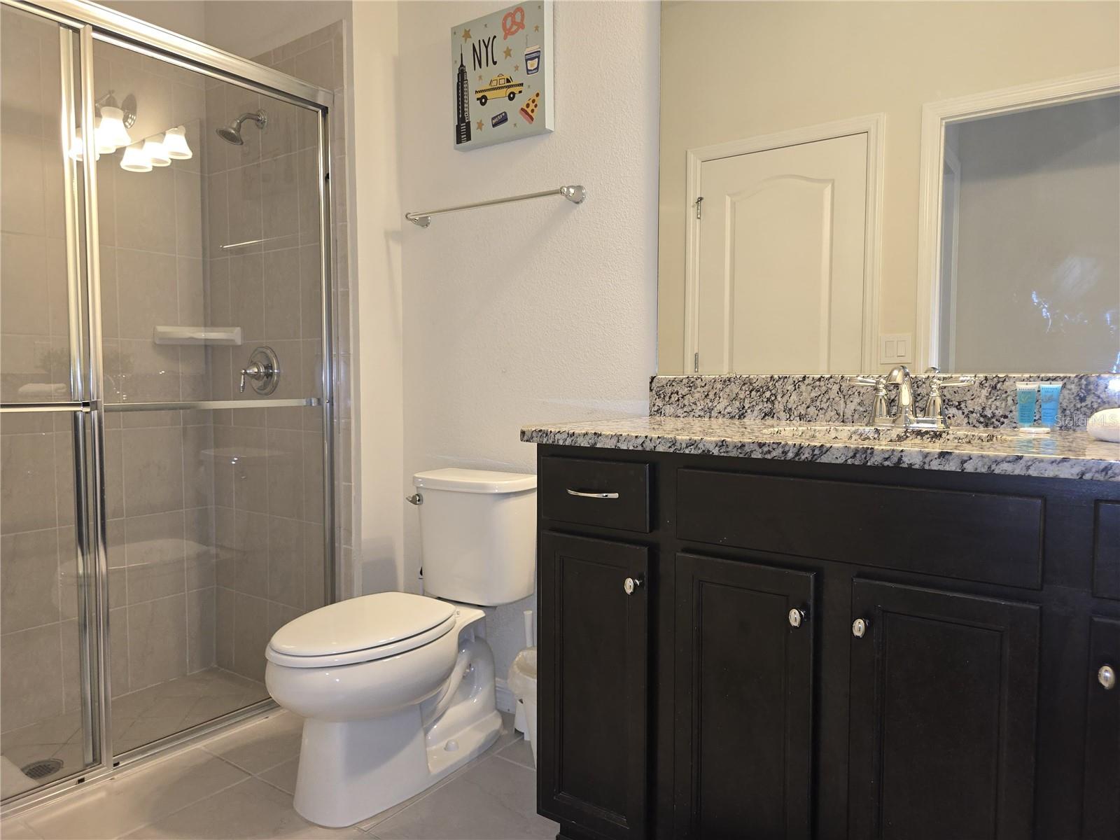 2462 Dubai St Property Photo 31