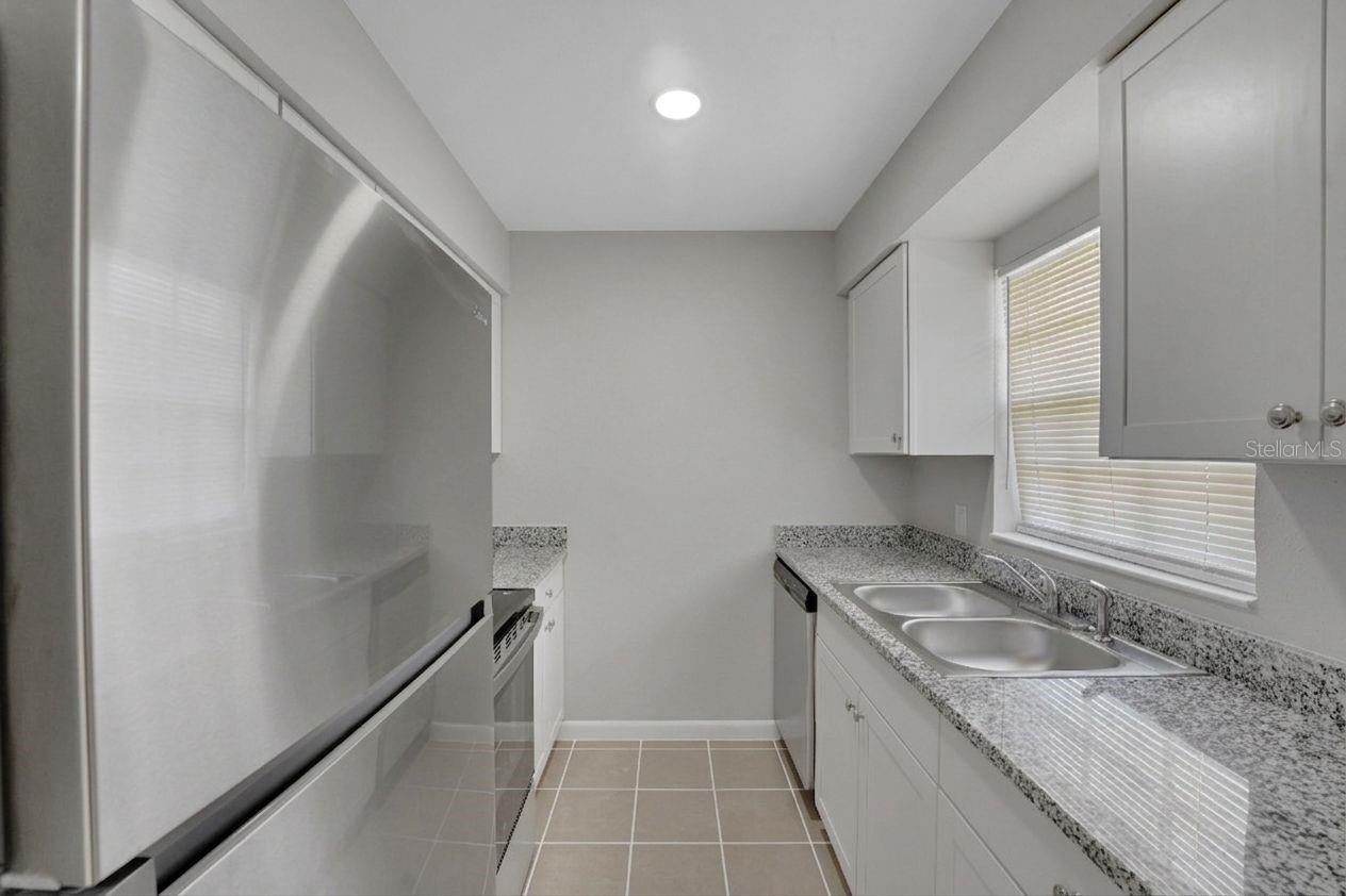 707 Dolly Ben Ct Property Photo 6