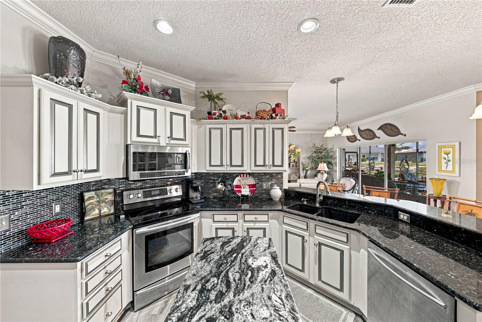 4232 Dornoch Dr Property Photo 30