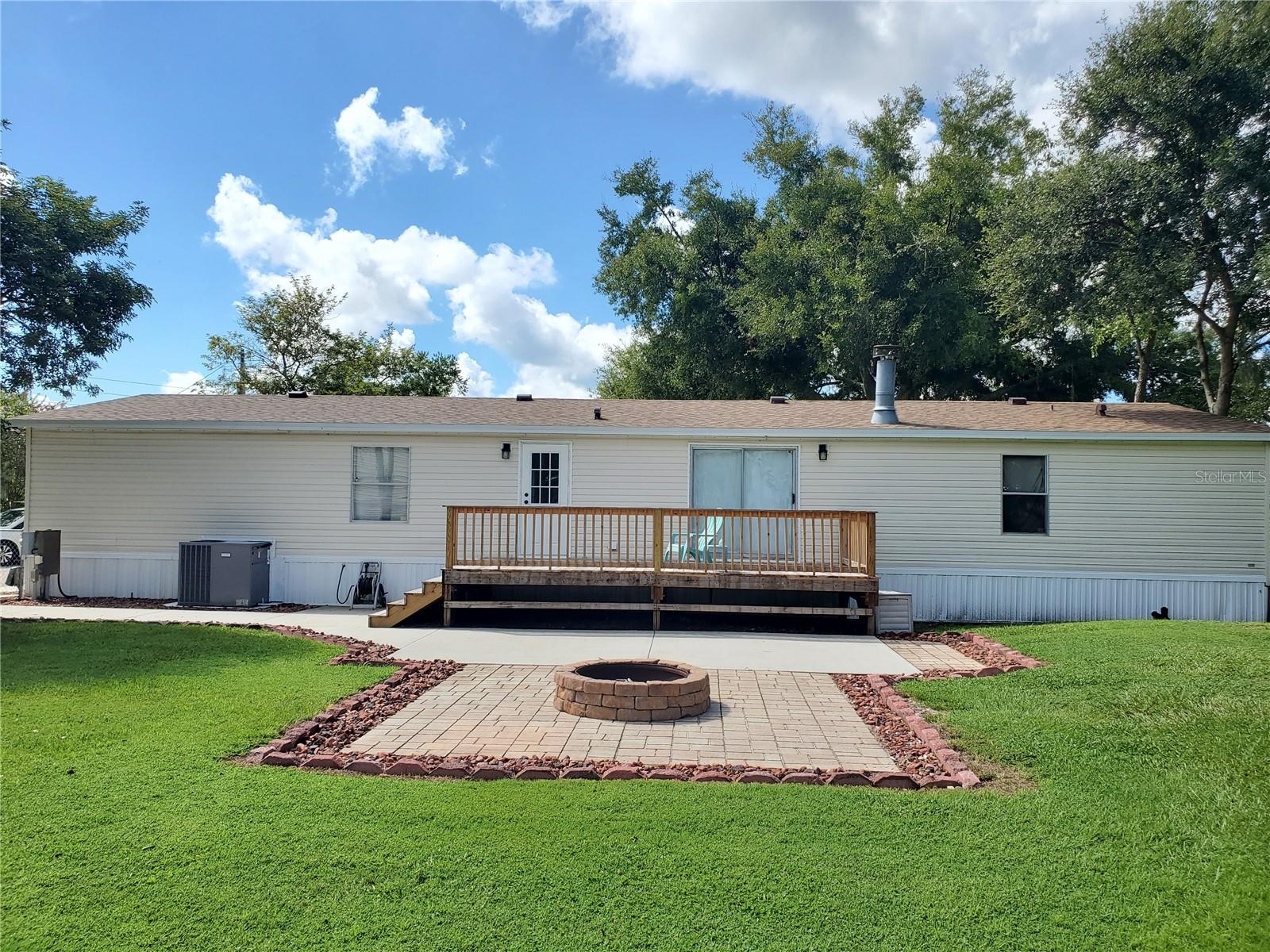4902 Country Trails Dr Property Photo 4