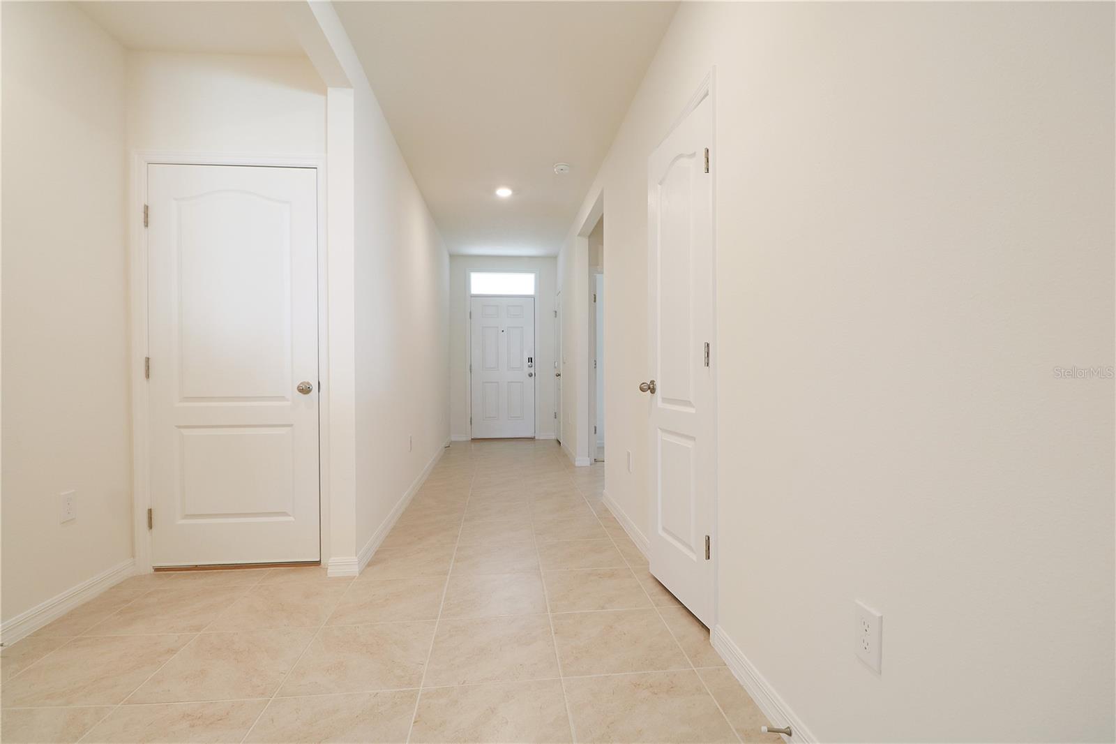 444 Taylor Groves Dr Property Photo 3
